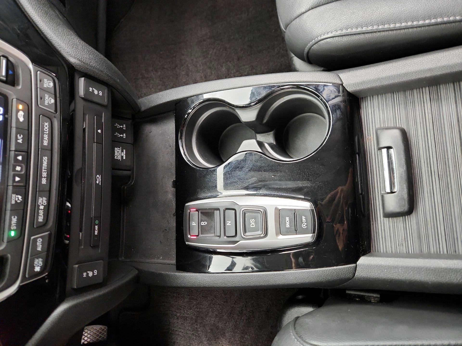 Thumbnail: 2016 Honda Pilot - 18
