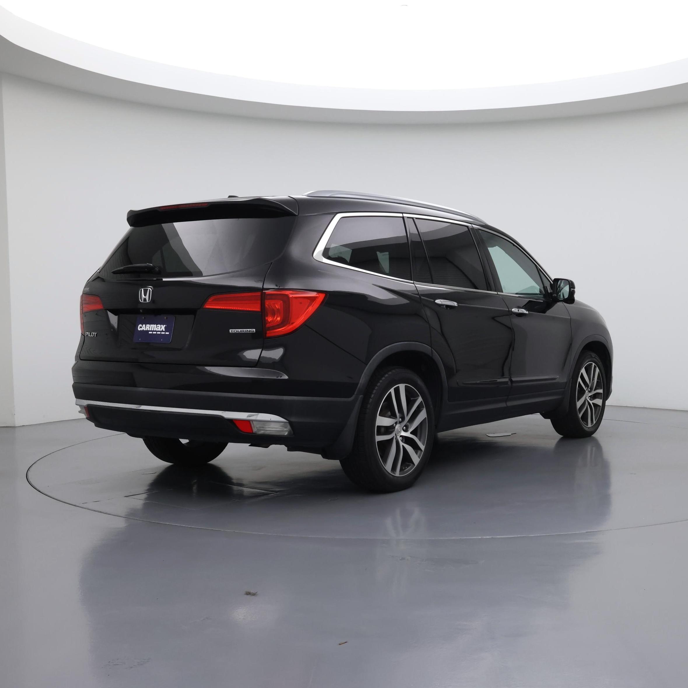 Thumbnail: 2016 Honda Pilot - 8