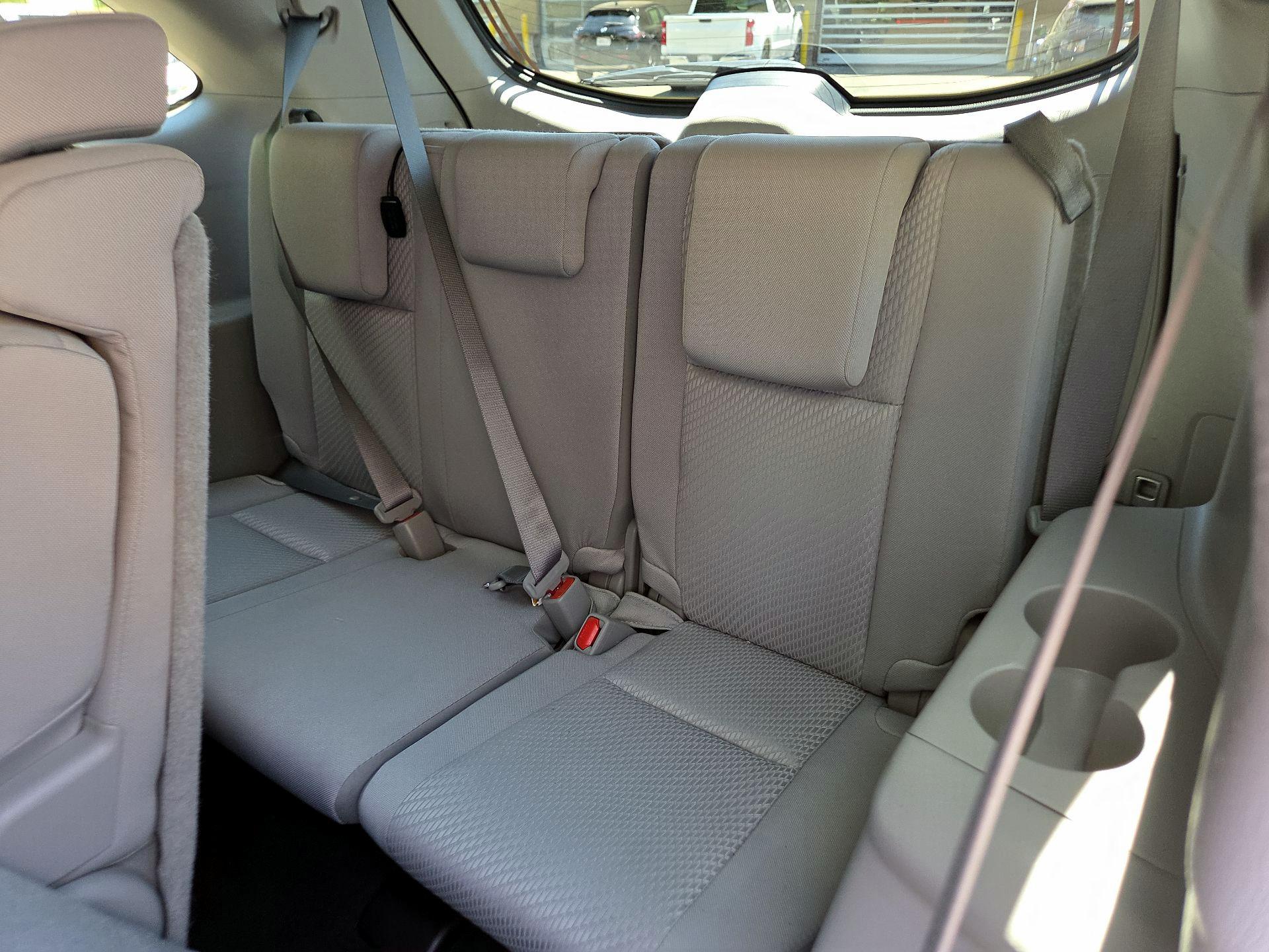 Thumbnail: 2019 Toyota Highlander - 18