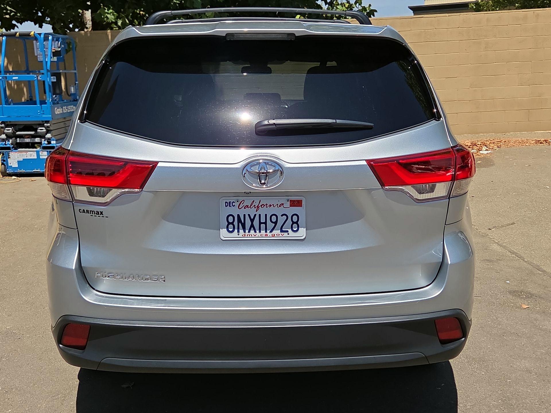 Thumbnail: 2019 Toyota Highlander - 6