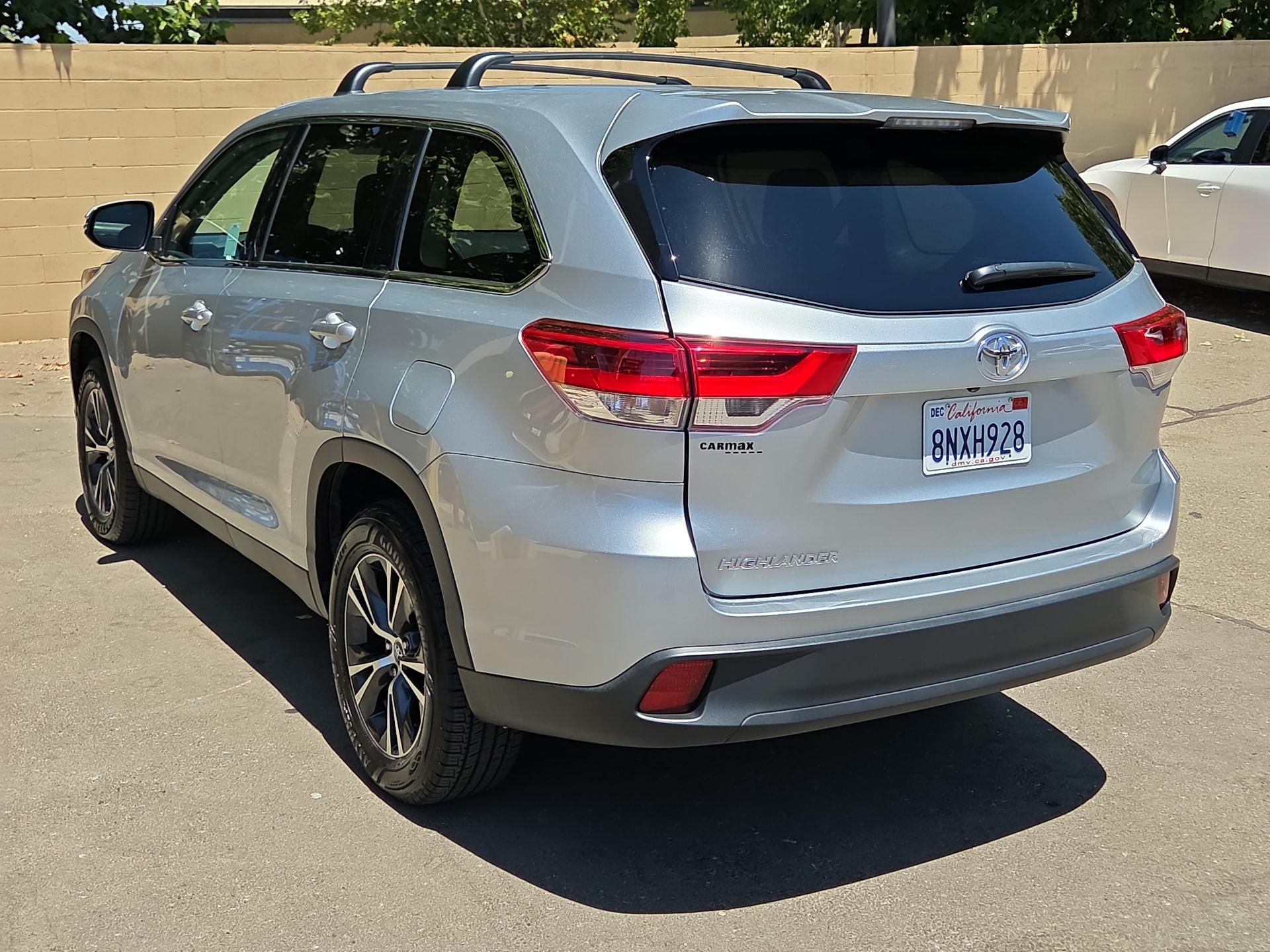 Thumbnail: 2019 Toyota Highlander - 7