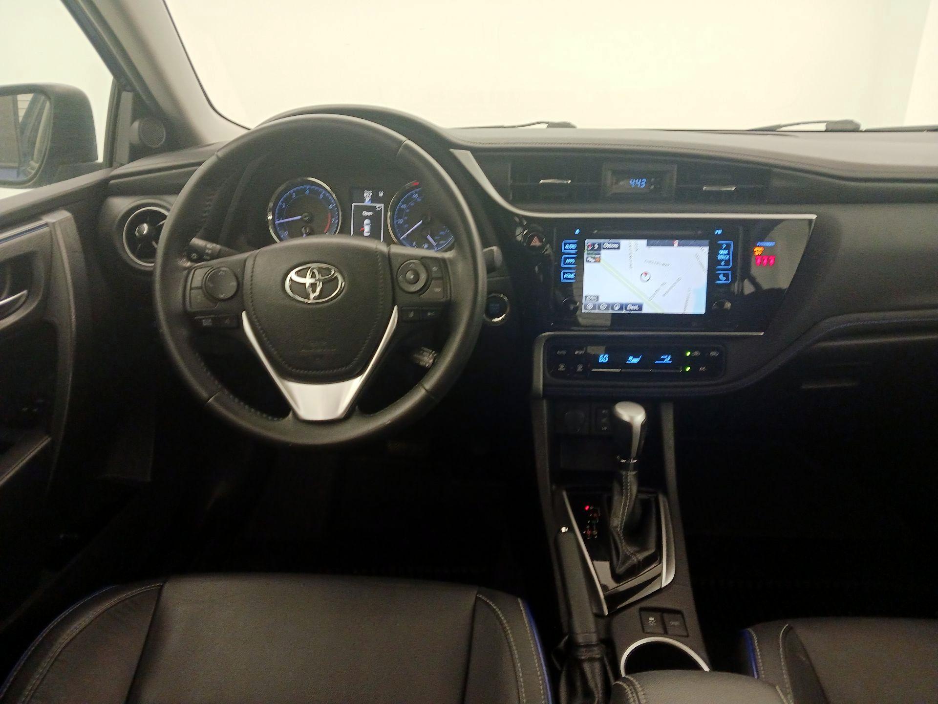 Thumbnail: 2019 Toyota Corolla - 10