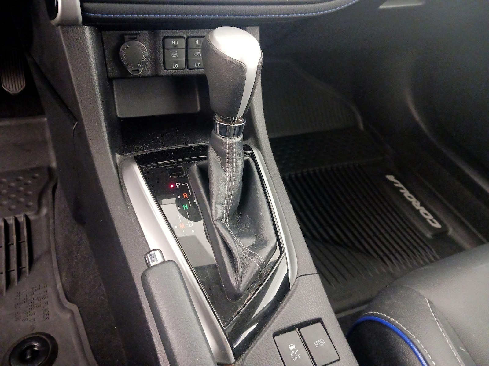 2019 Toyota Corolla XSE - Photo 19