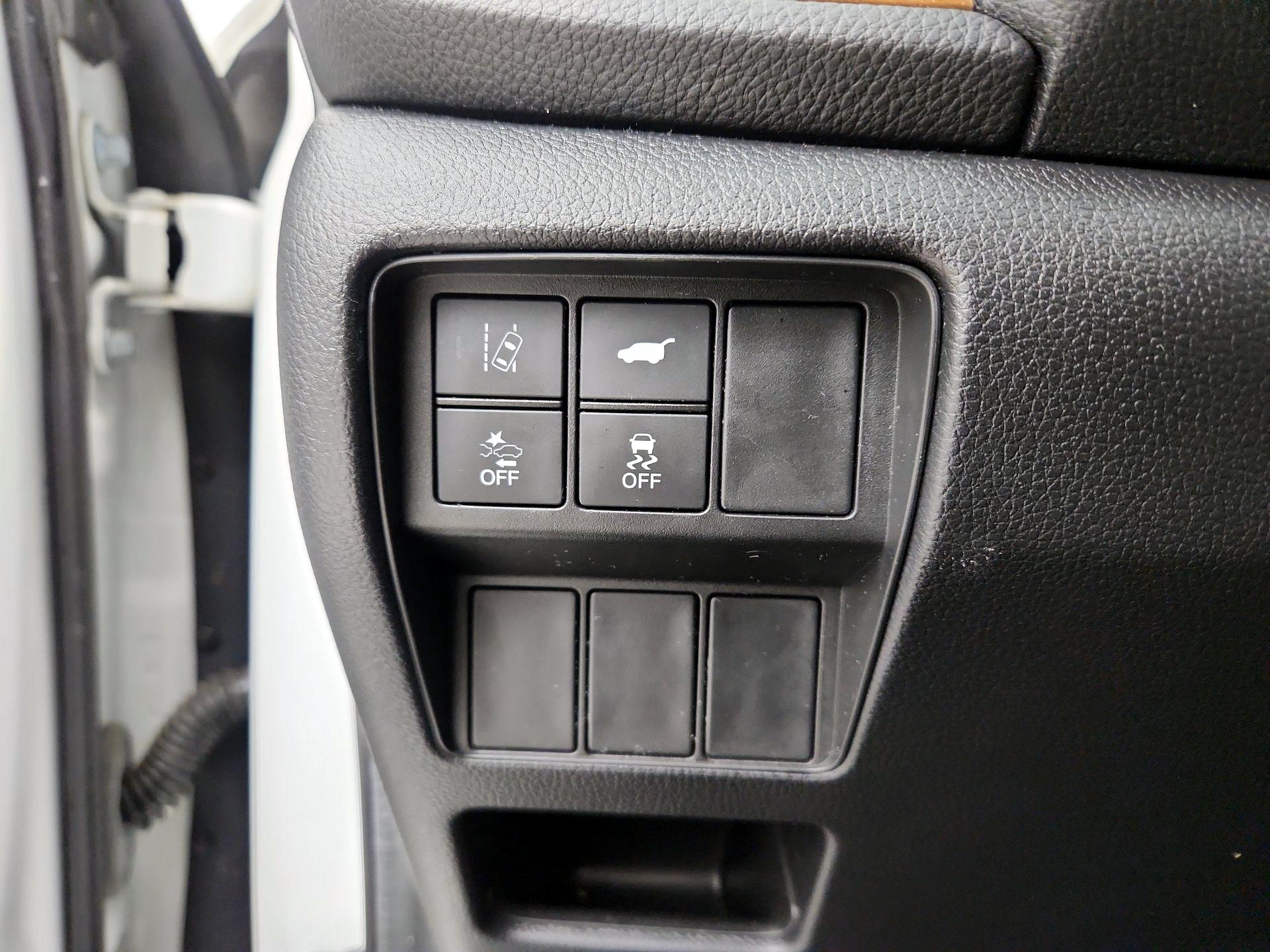 Thumbnail: 2018 Honda CR-V - 13