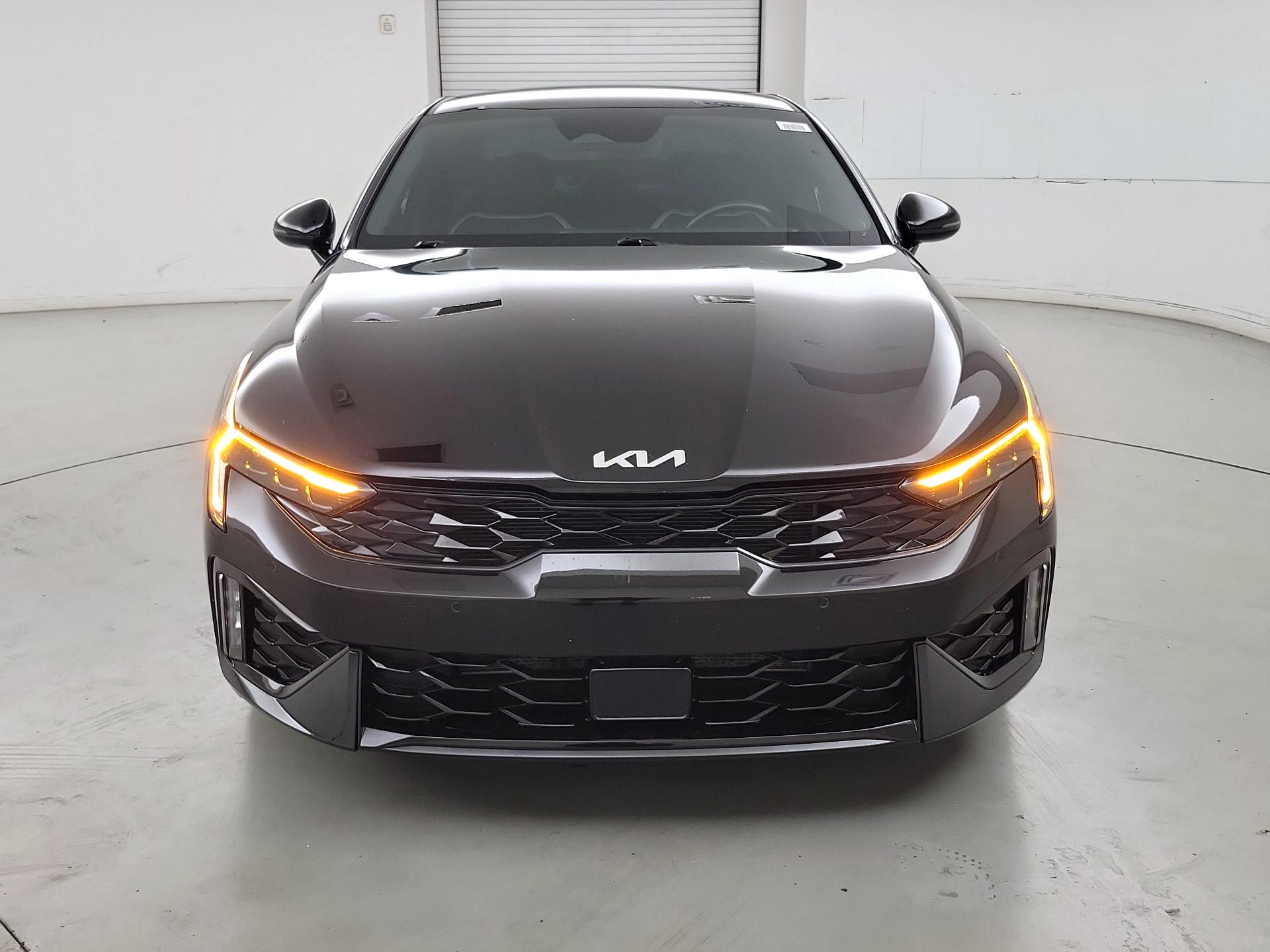 Thumbnail: 2025 Kia K5 - 2