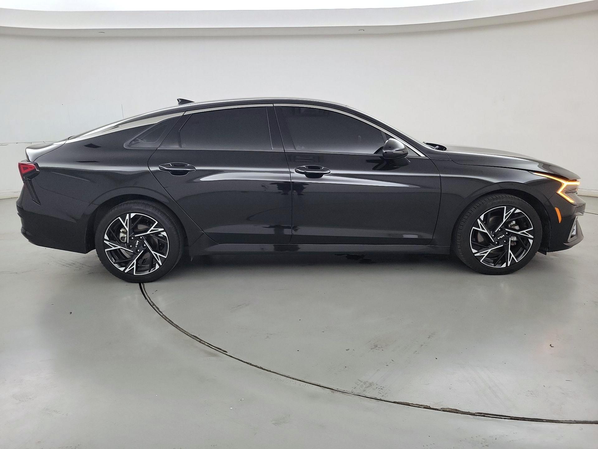 Thumbnail: 2025 Kia K5 - 4