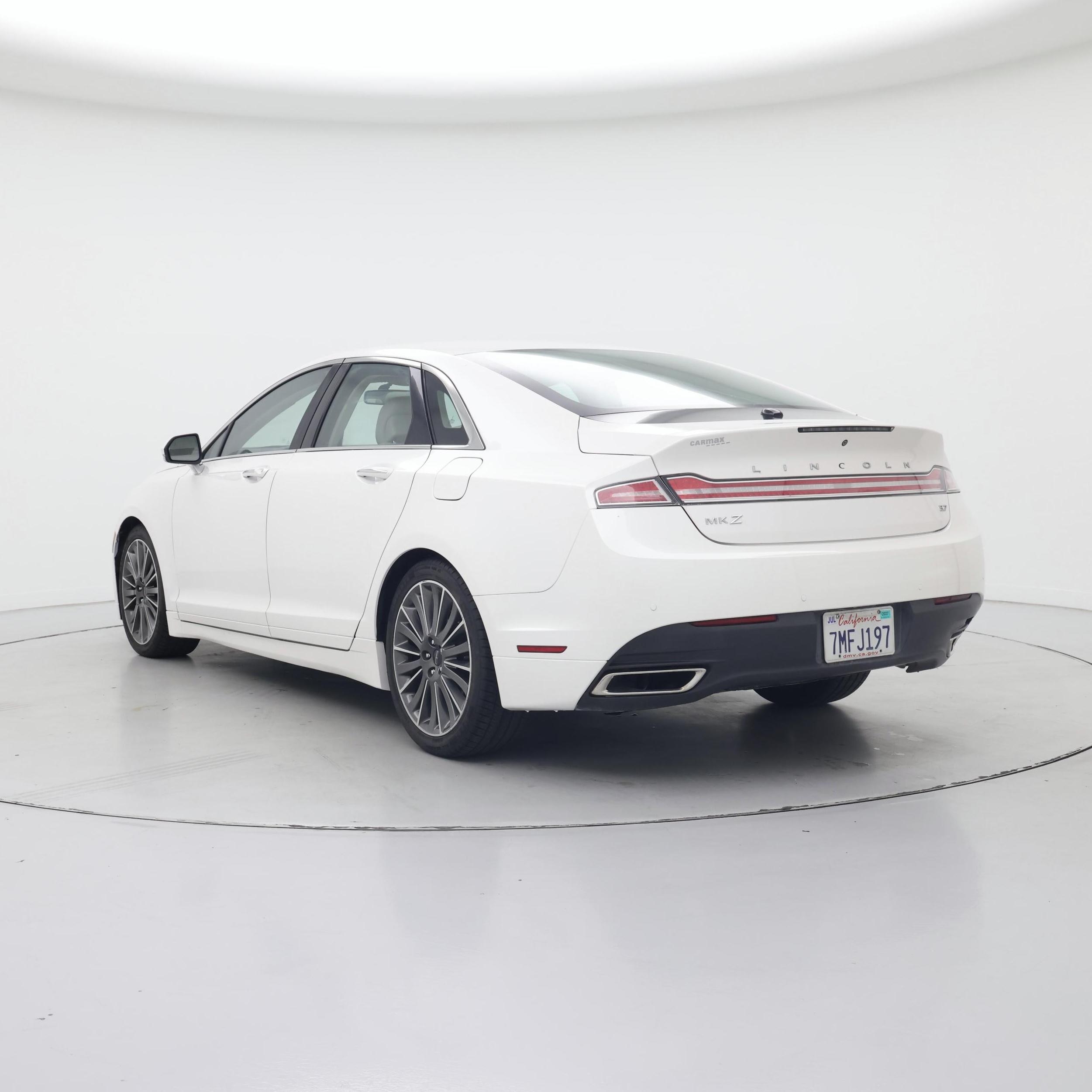 Thumbnail: 2016 Lincoln MKZ - 2