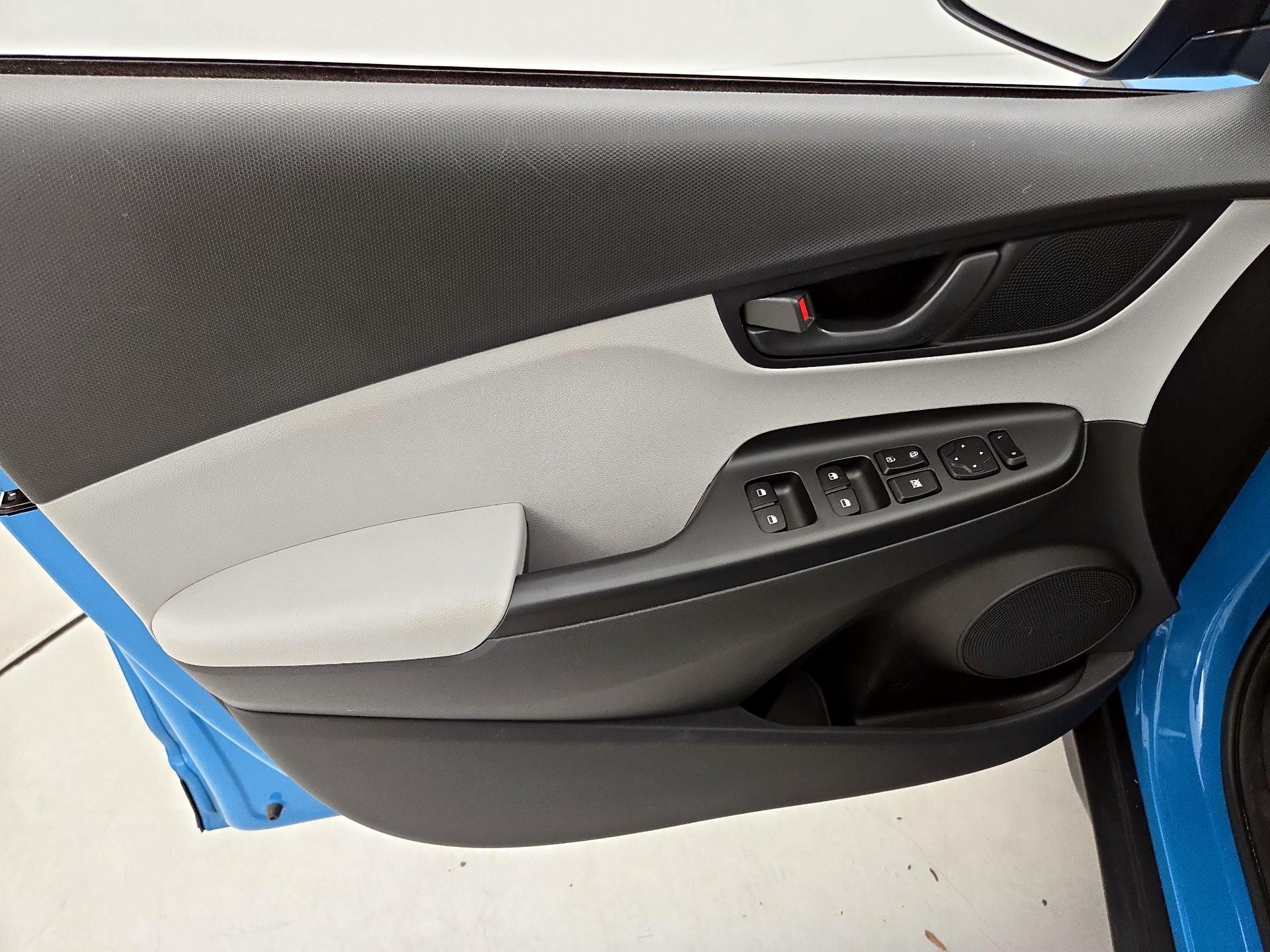 Thumbnail: 2022 Hyundai Kona - 12