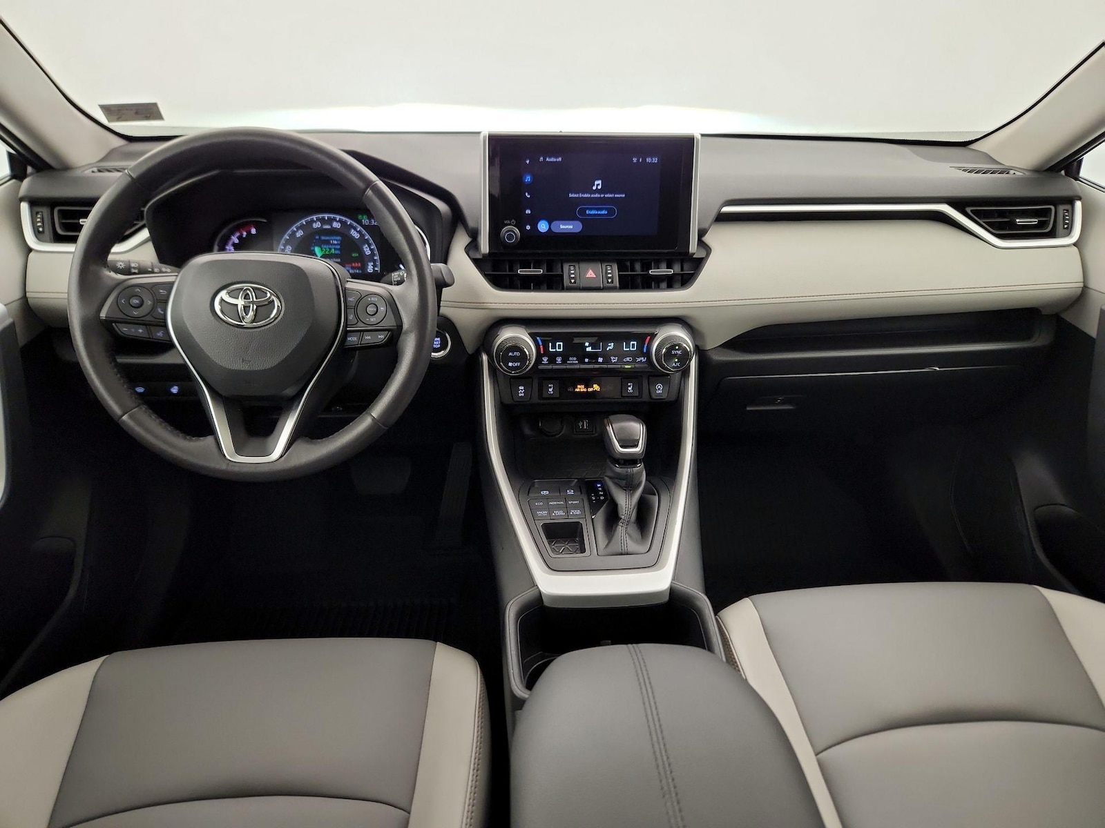 2025 Toyota RAV4 XLE Premium - Photo 10