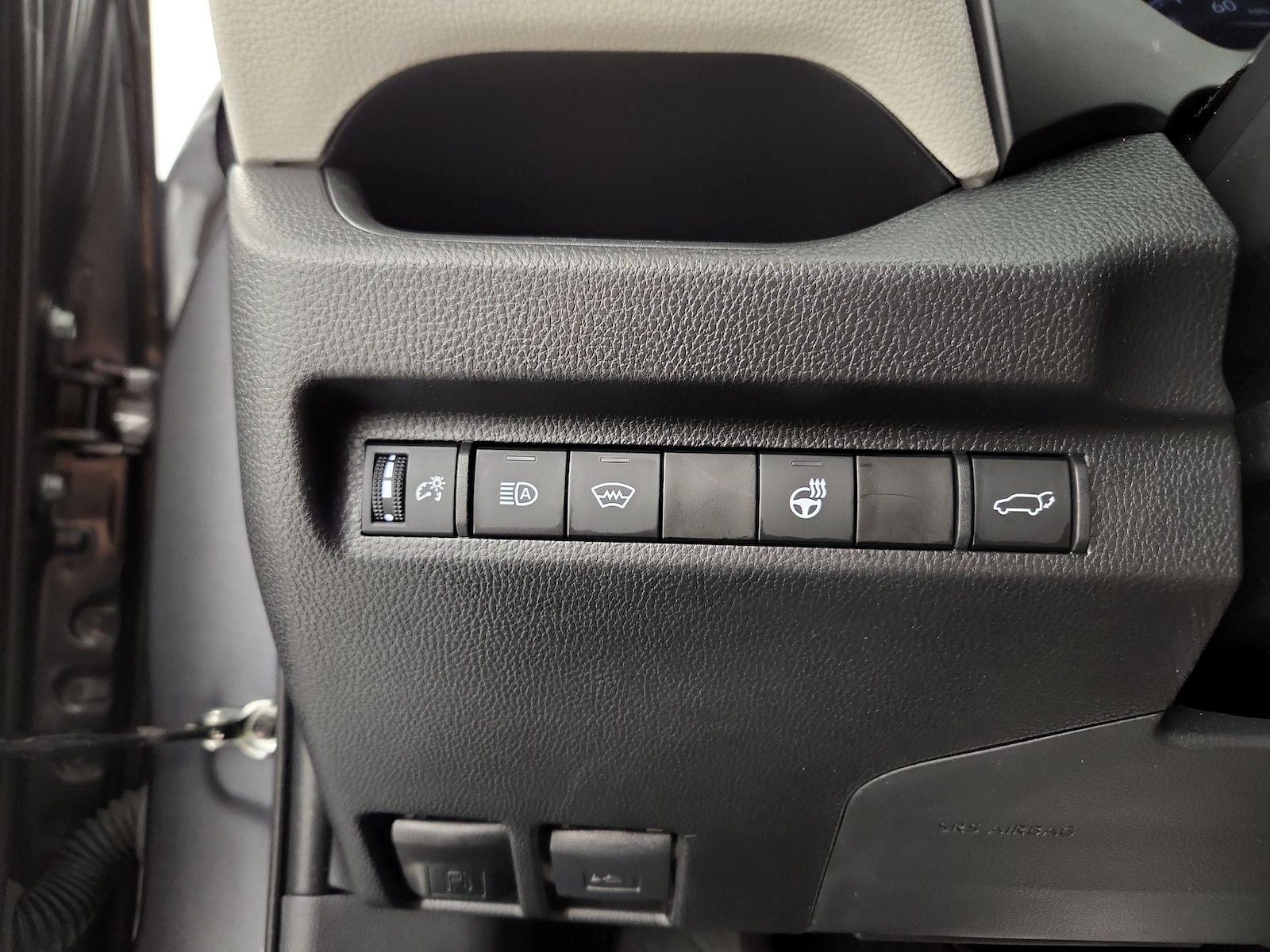 2025 Toyota RAV4 XLE Premium - Photo 14