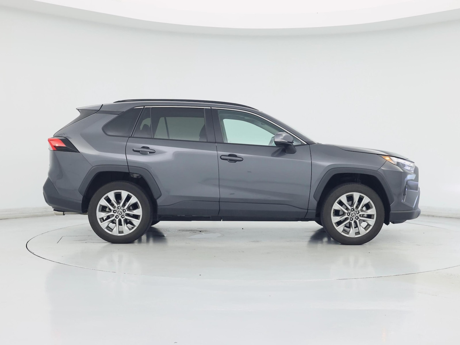 2025 Toyota RAV4 XLE Premium - Photo 8