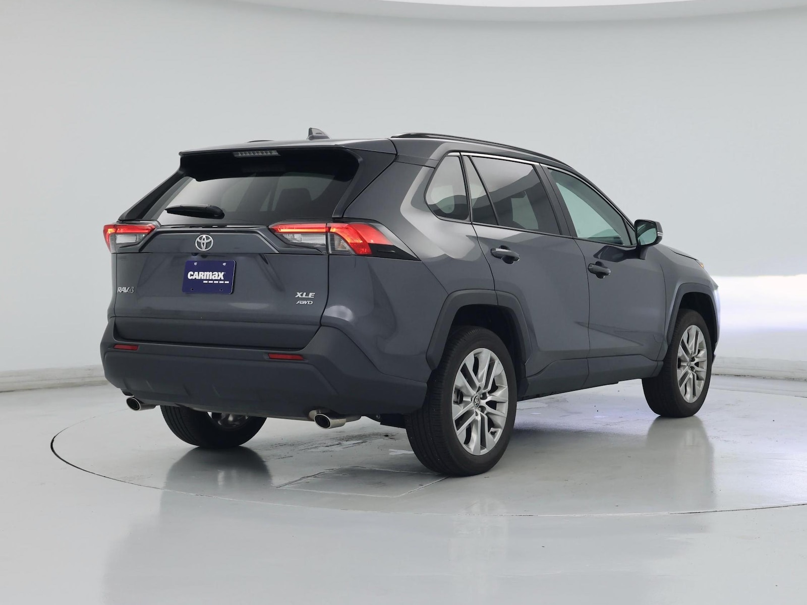 2025 Toyota RAV4 XLE Premium - Photo 9