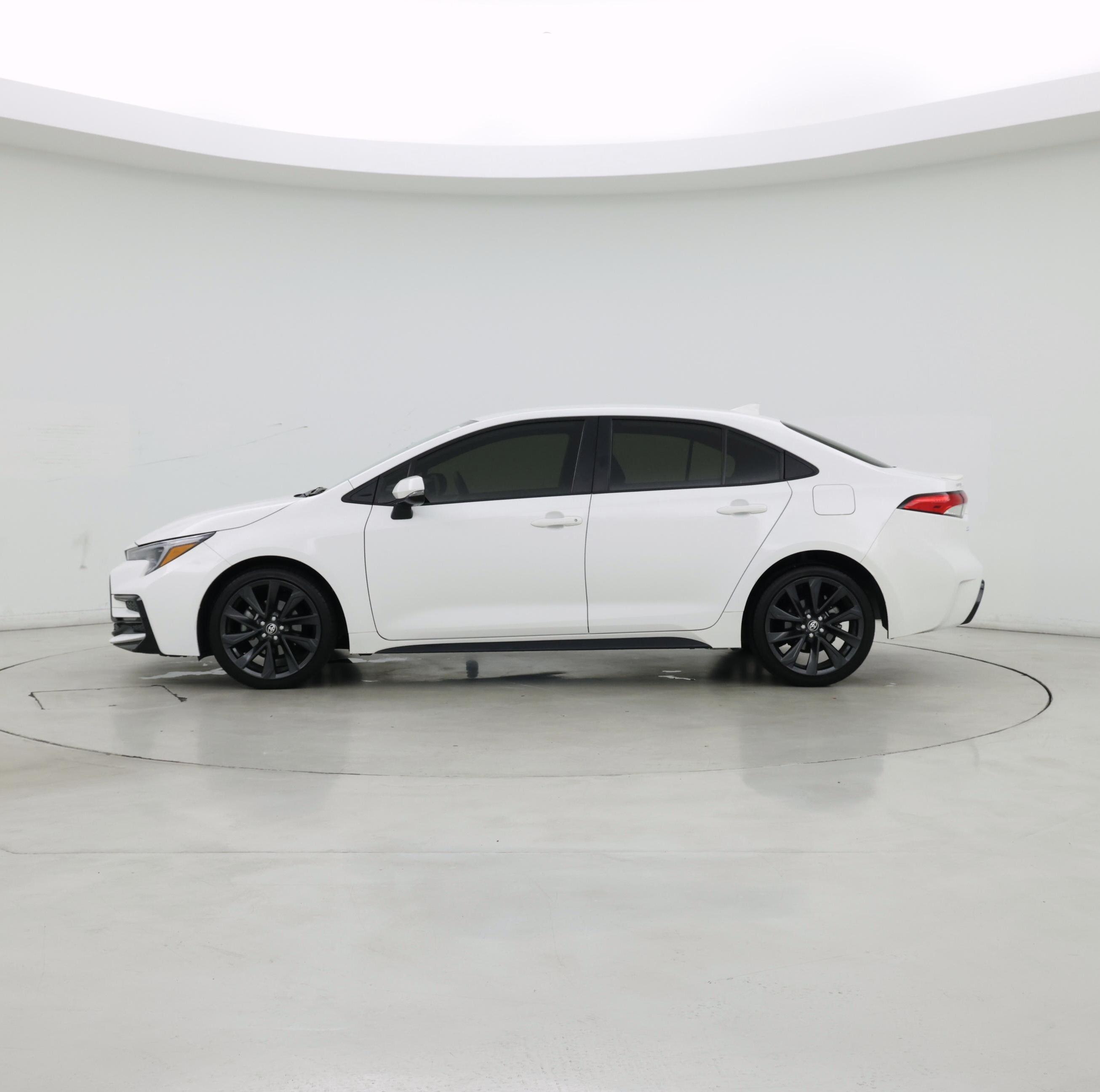 Thumbnail: 2024 Toyota Corolla - 3