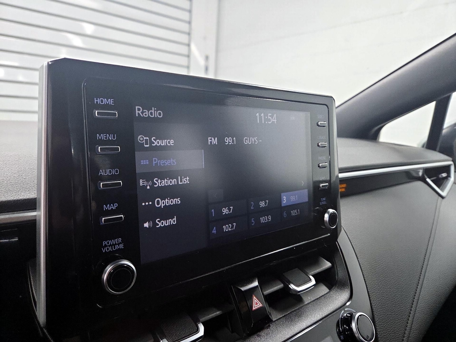 2020 Toyota Corolla SE - Photo 12