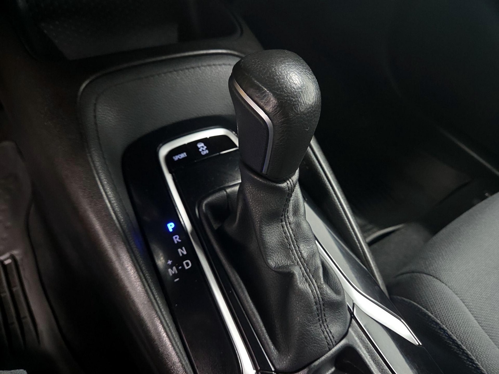 2020 Toyota Corolla SE - Photo 14