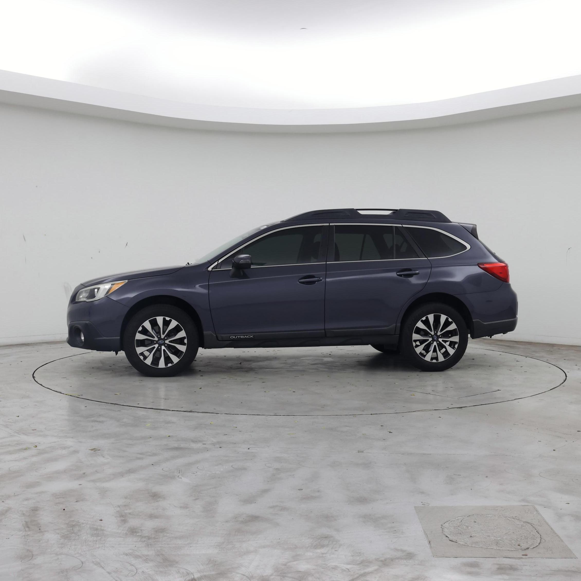 Thumbnail: 2015 Subaru Outback - 3
