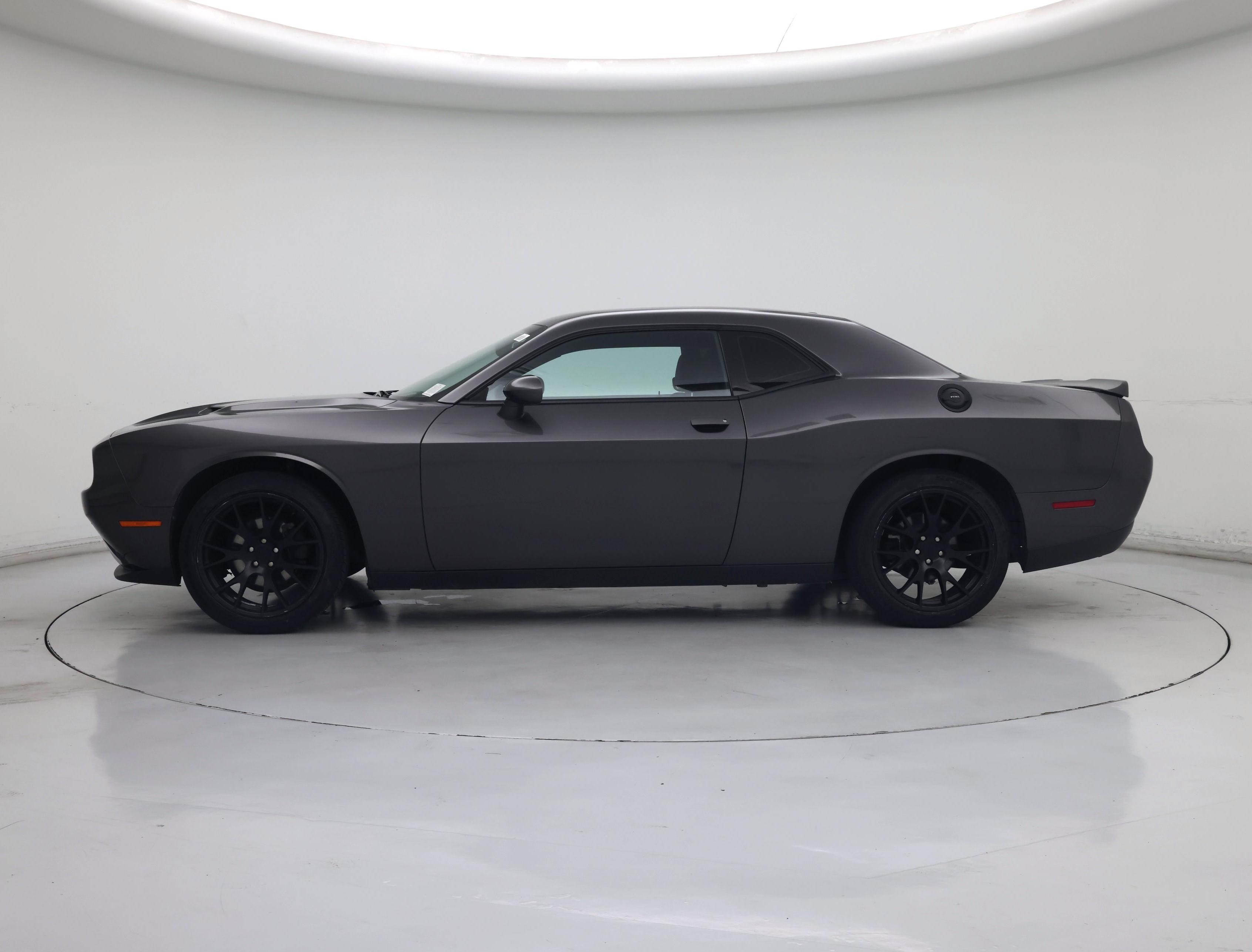 Thumbnail: 2020 Dodge Challenger - 3