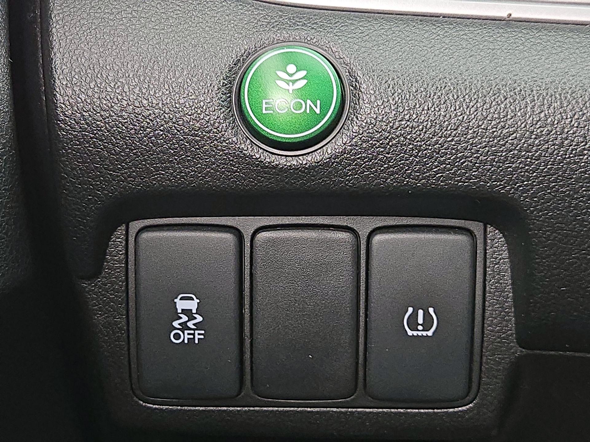 Thumbnail: 2015 Honda CR-V - 13