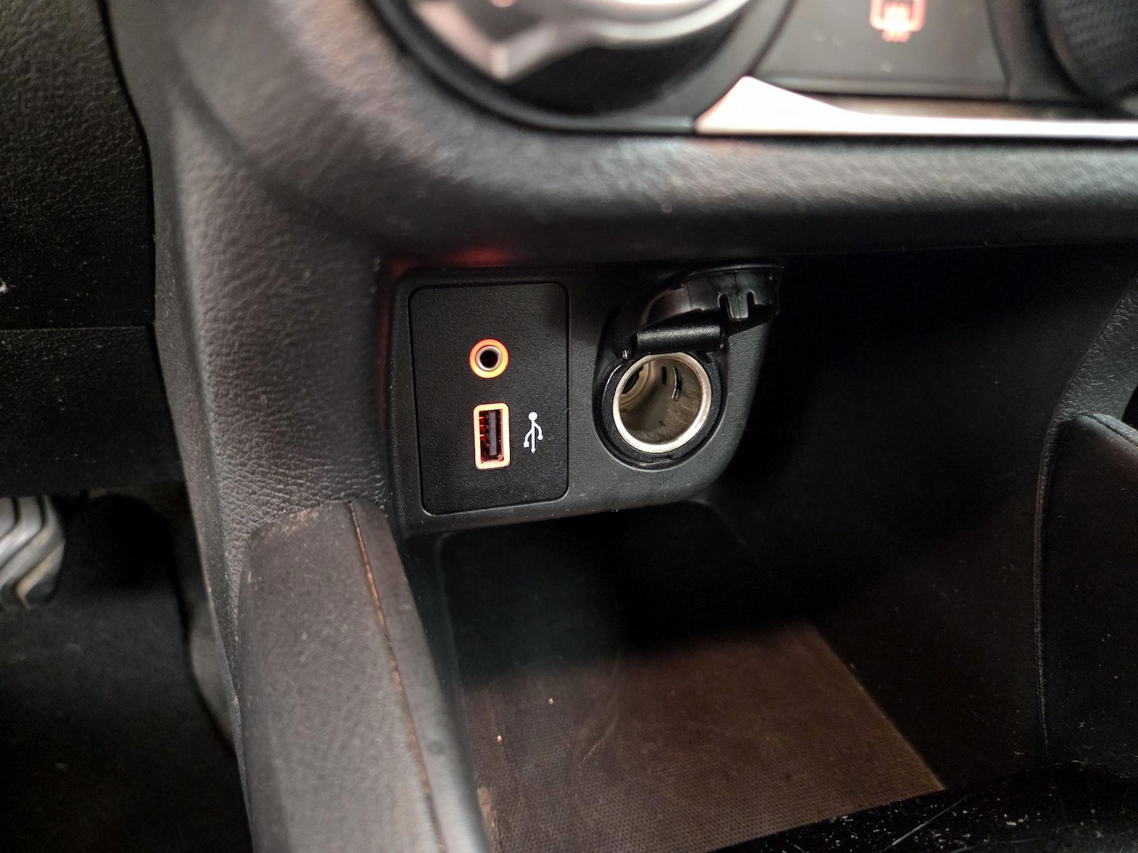 2020 Nissan Versa Sedan S - Photo 19