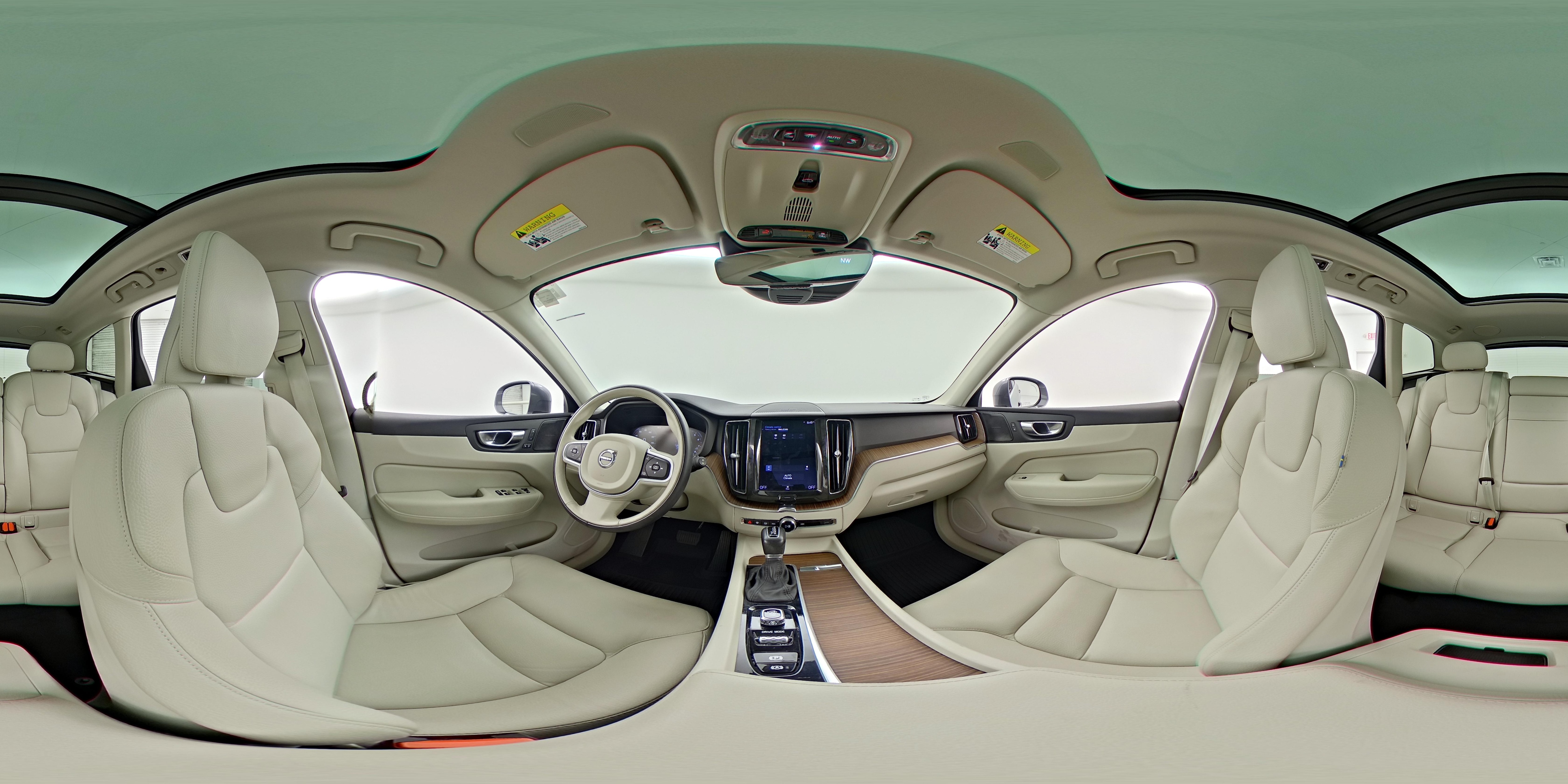 2021 Volvo XC60 Momentum - Photo 26