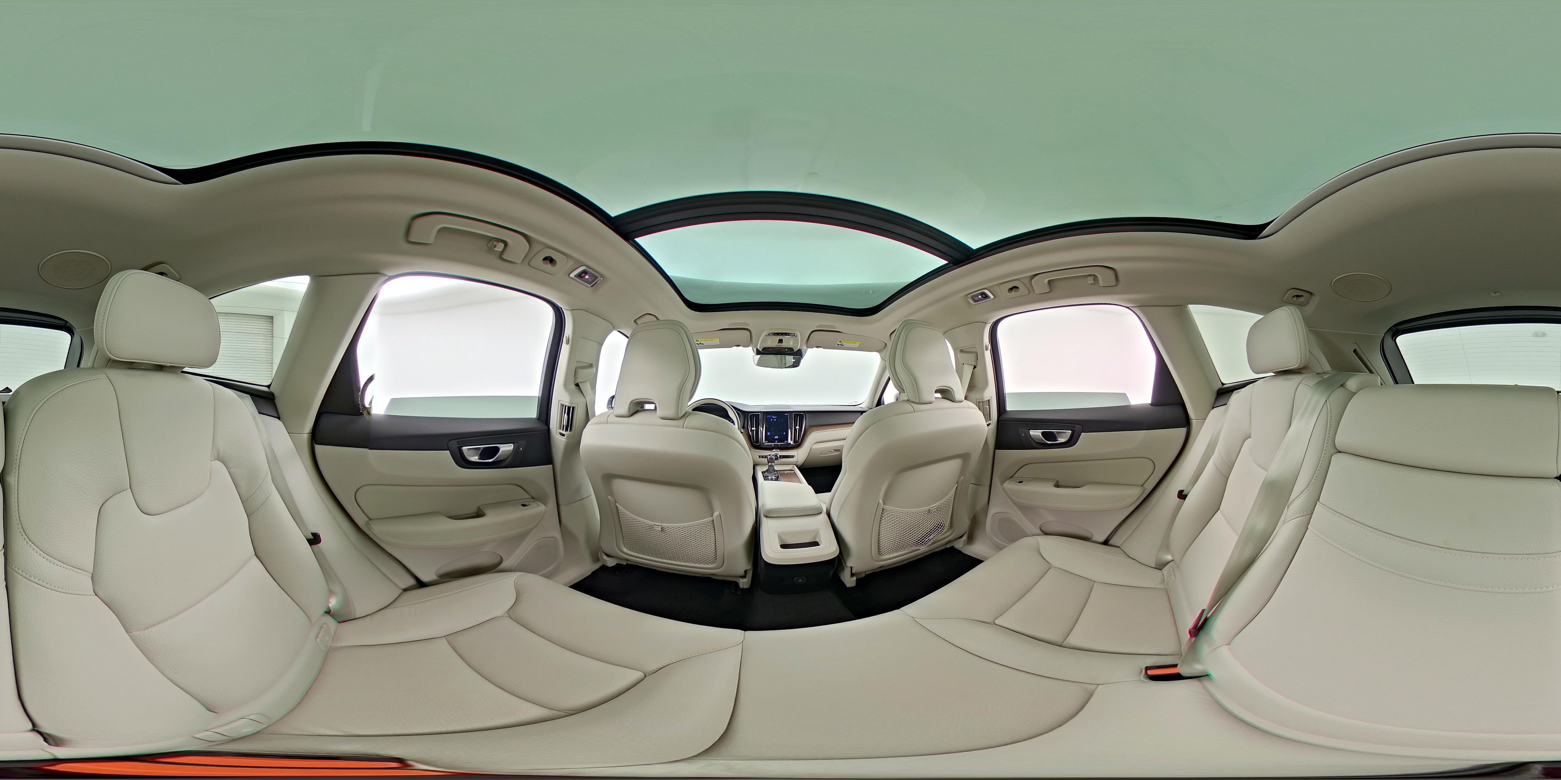 2021 Volvo XC60 Momentum - Photo 27