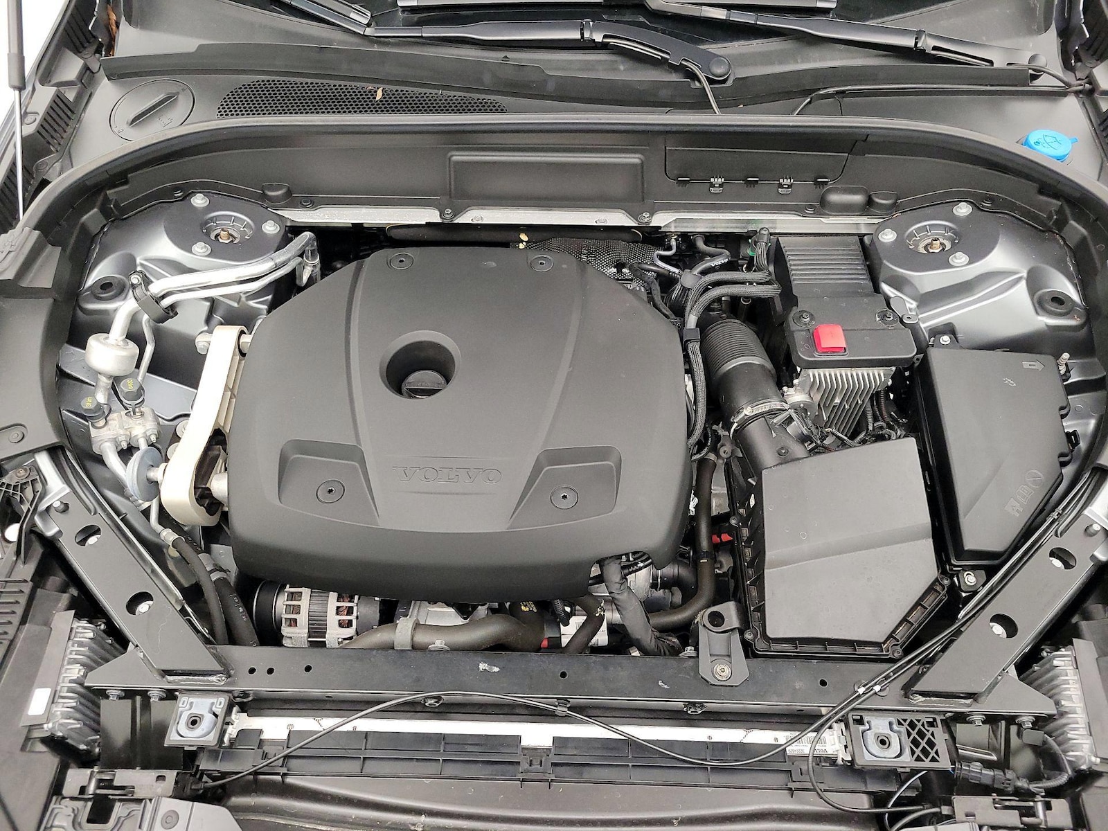 2021 Volvo XC60 Momentum - Photo 23