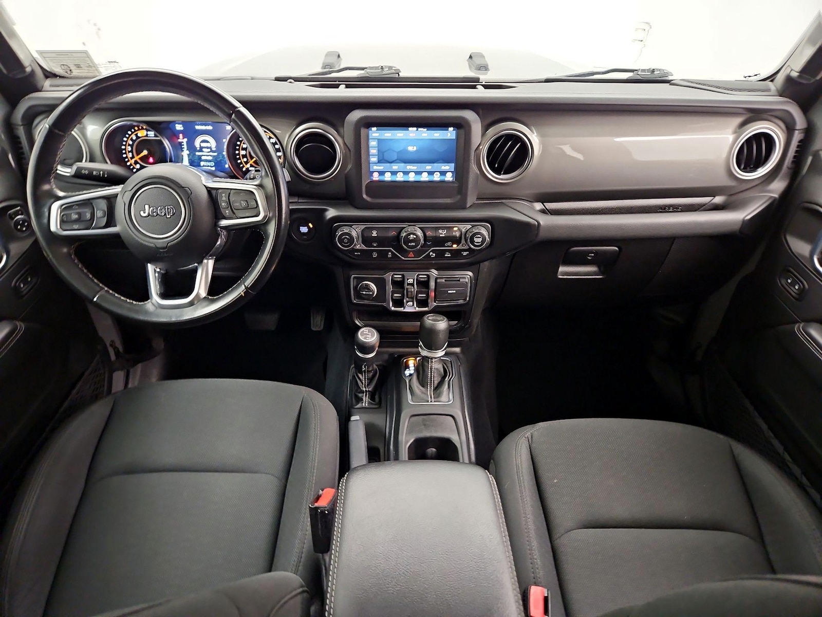 Apple CarPlay® & Android Auto™