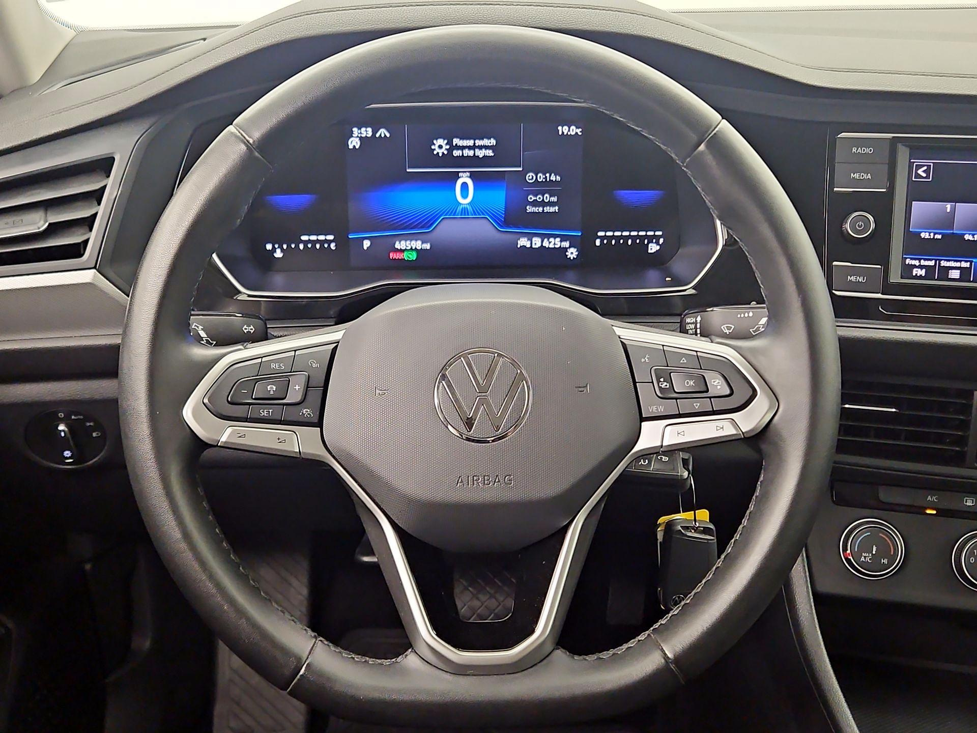 Thumbnail: 2024 Volkswagen Jetta - 10