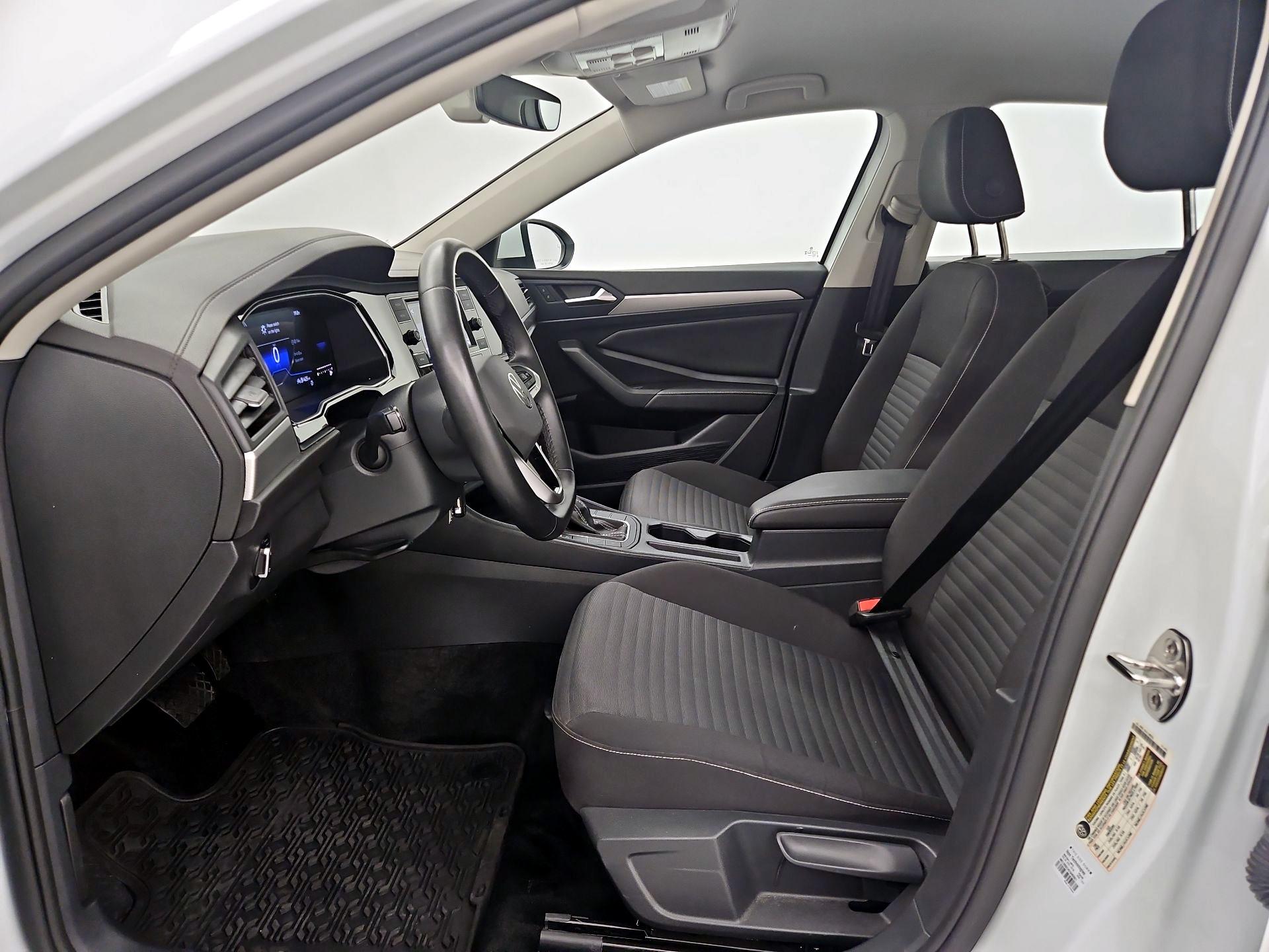 Thumbnail: 2024 Volkswagen Jetta - 11