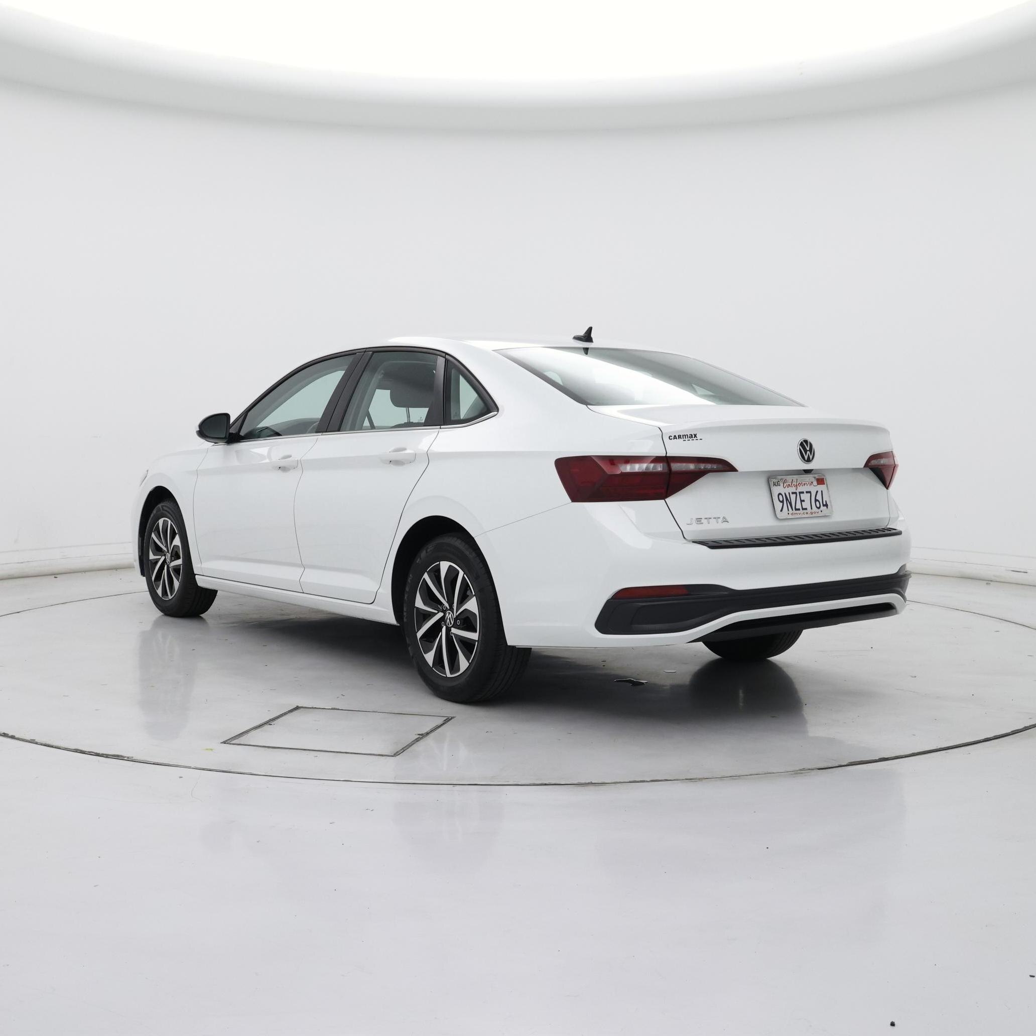 Thumbnail: 2024 Volkswagen Jetta - 2