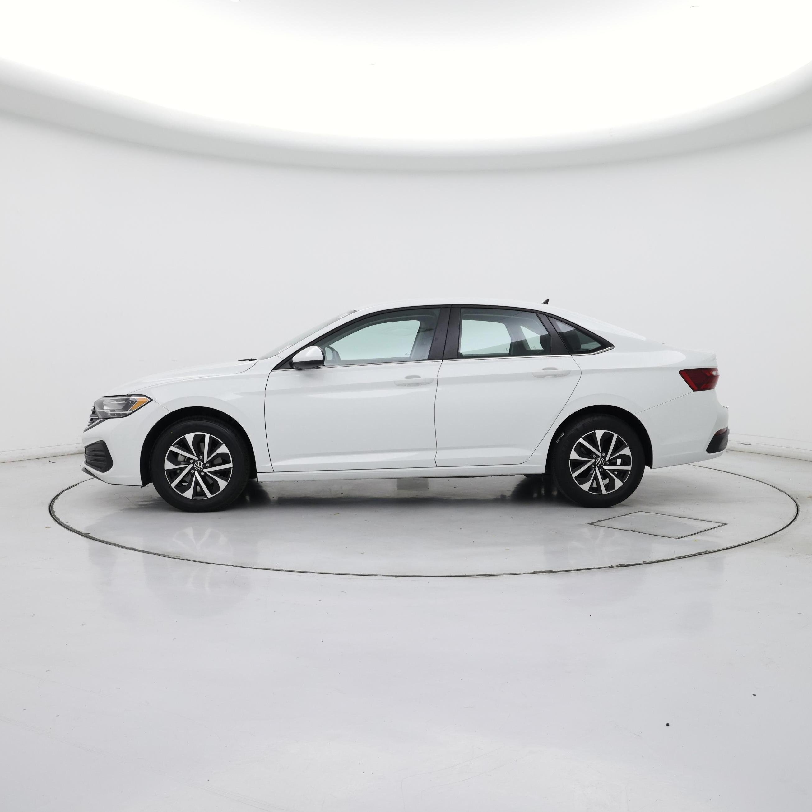 Thumbnail: 2024 Volkswagen Jetta - 3