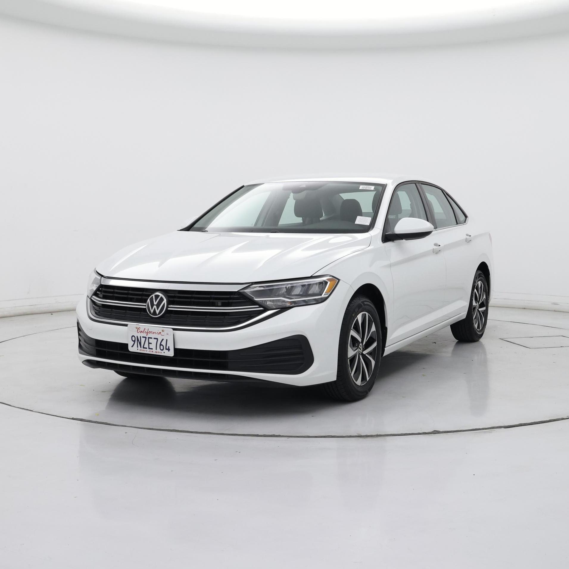 Thumbnail: 2024 Volkswagen Jetta - 4