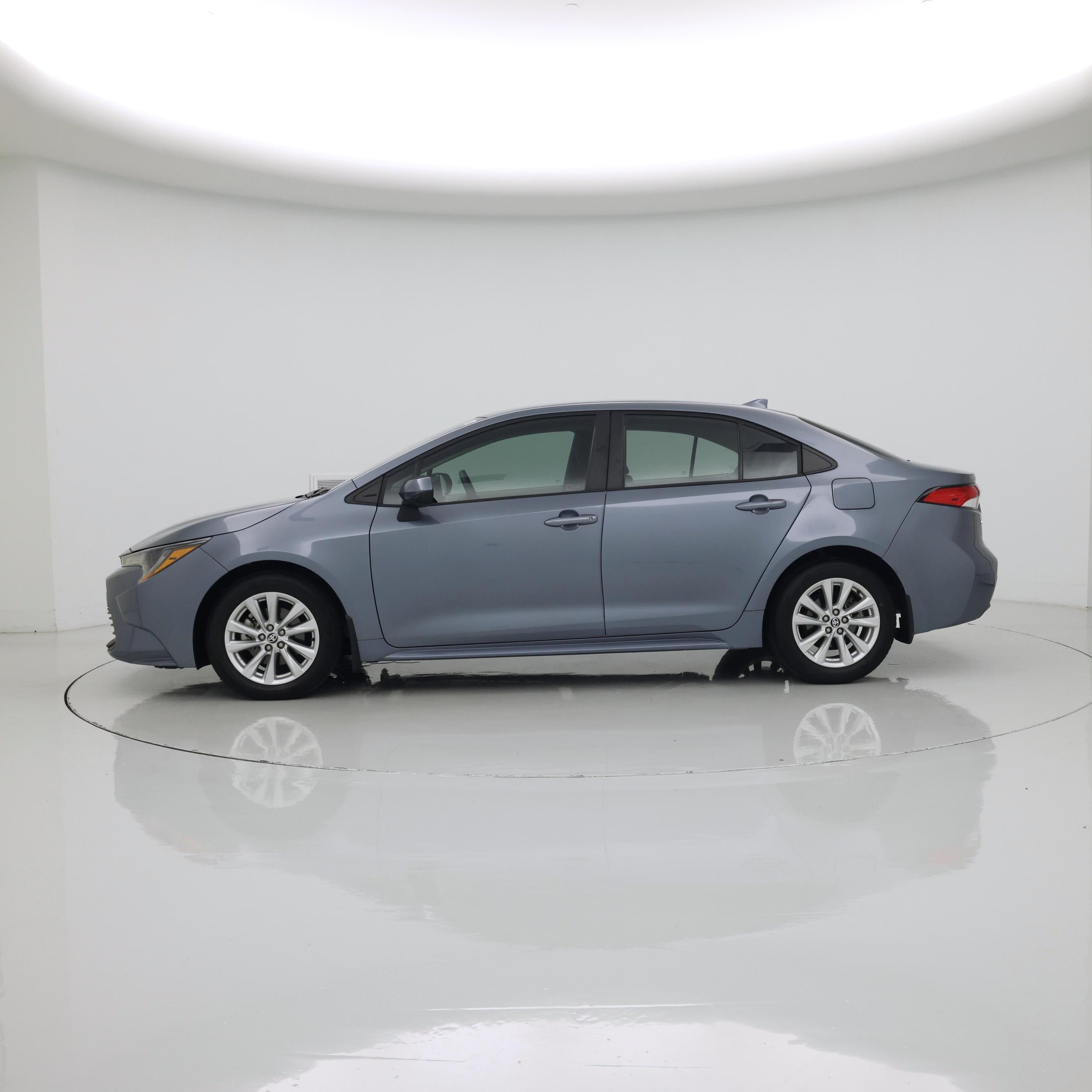 Thumbnail: 2024 Toyota Corolla - 3