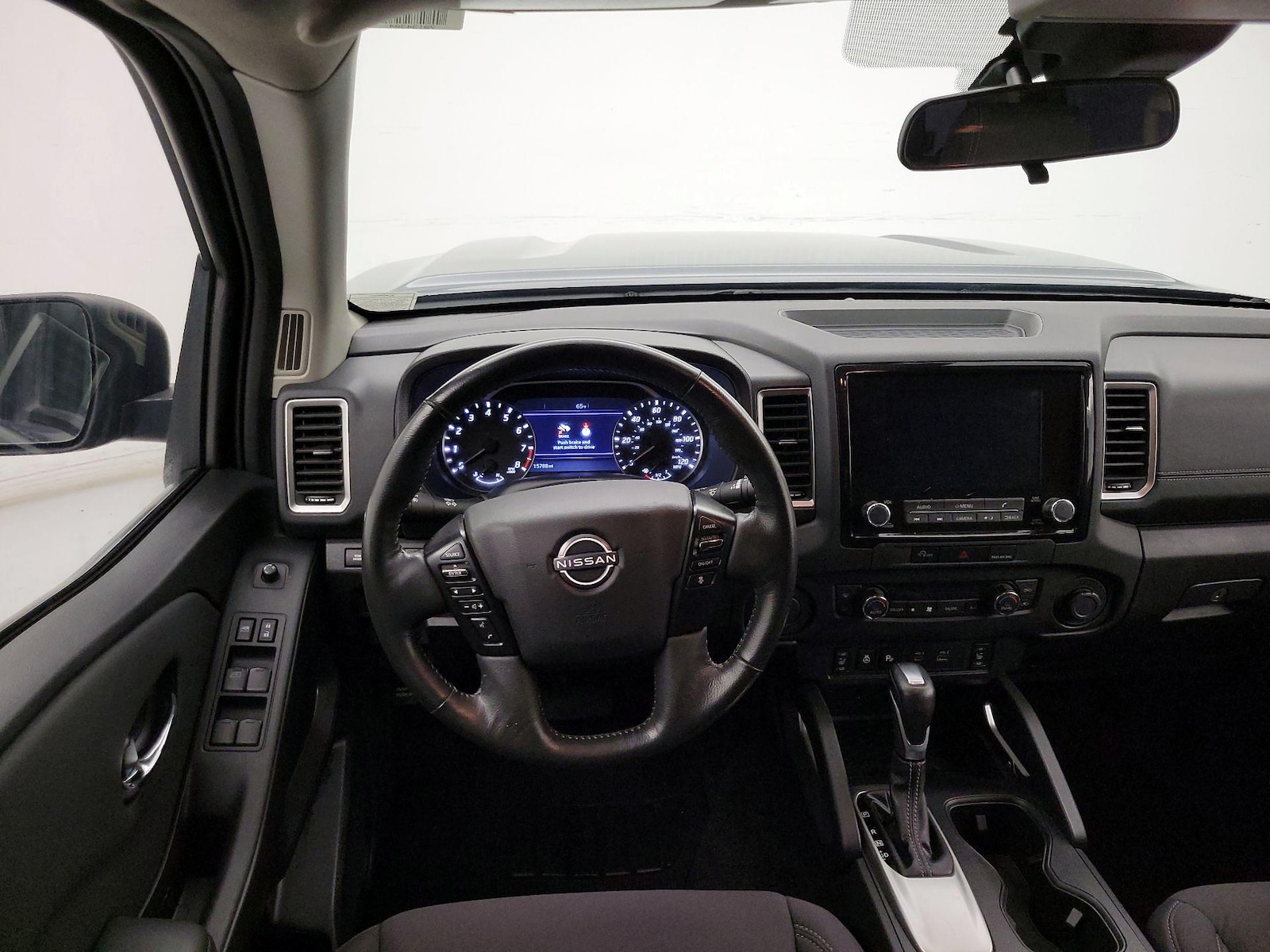 2024 Nissan Frontier SV - Photo 11