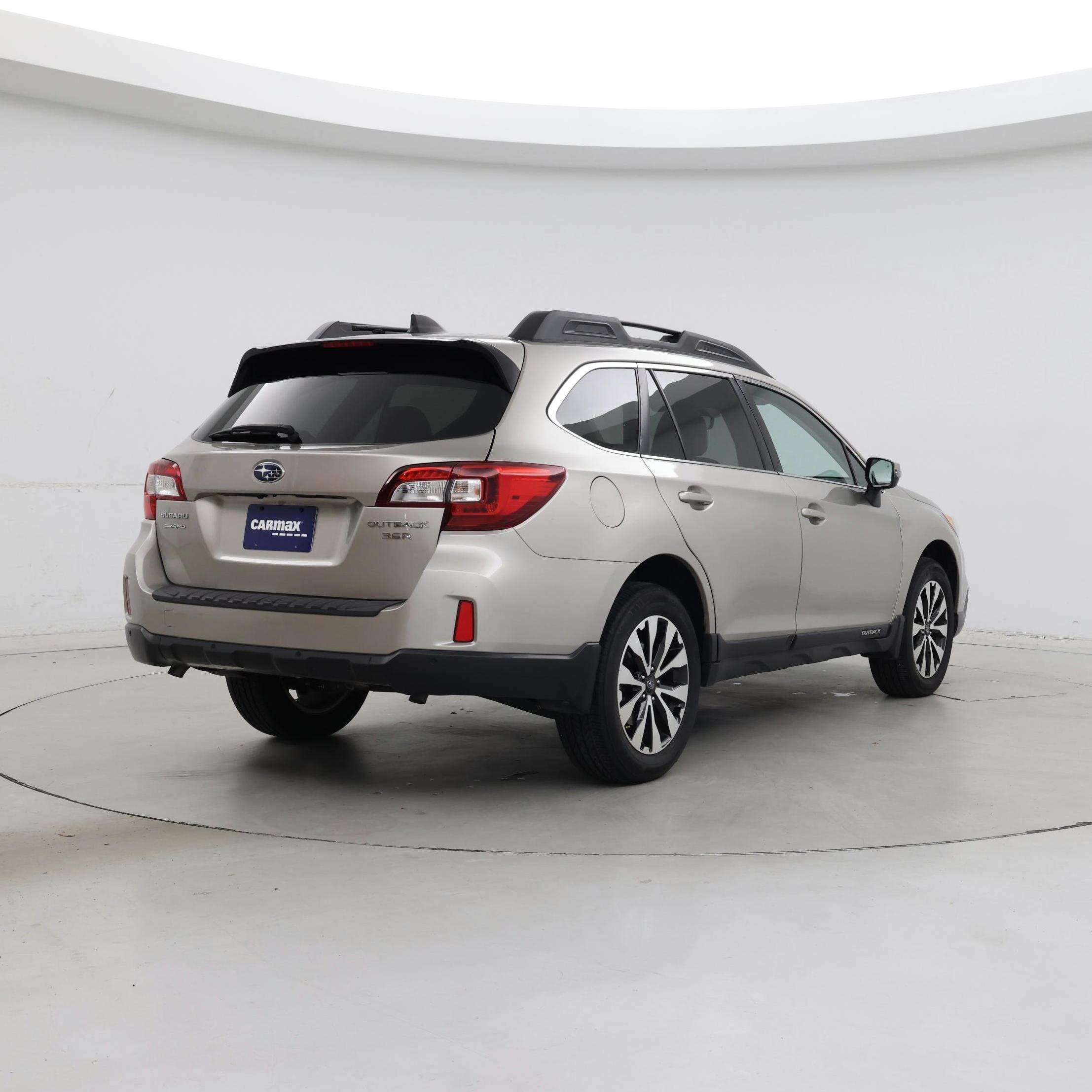Thumbnail: 2017 Subaru Outback - 8