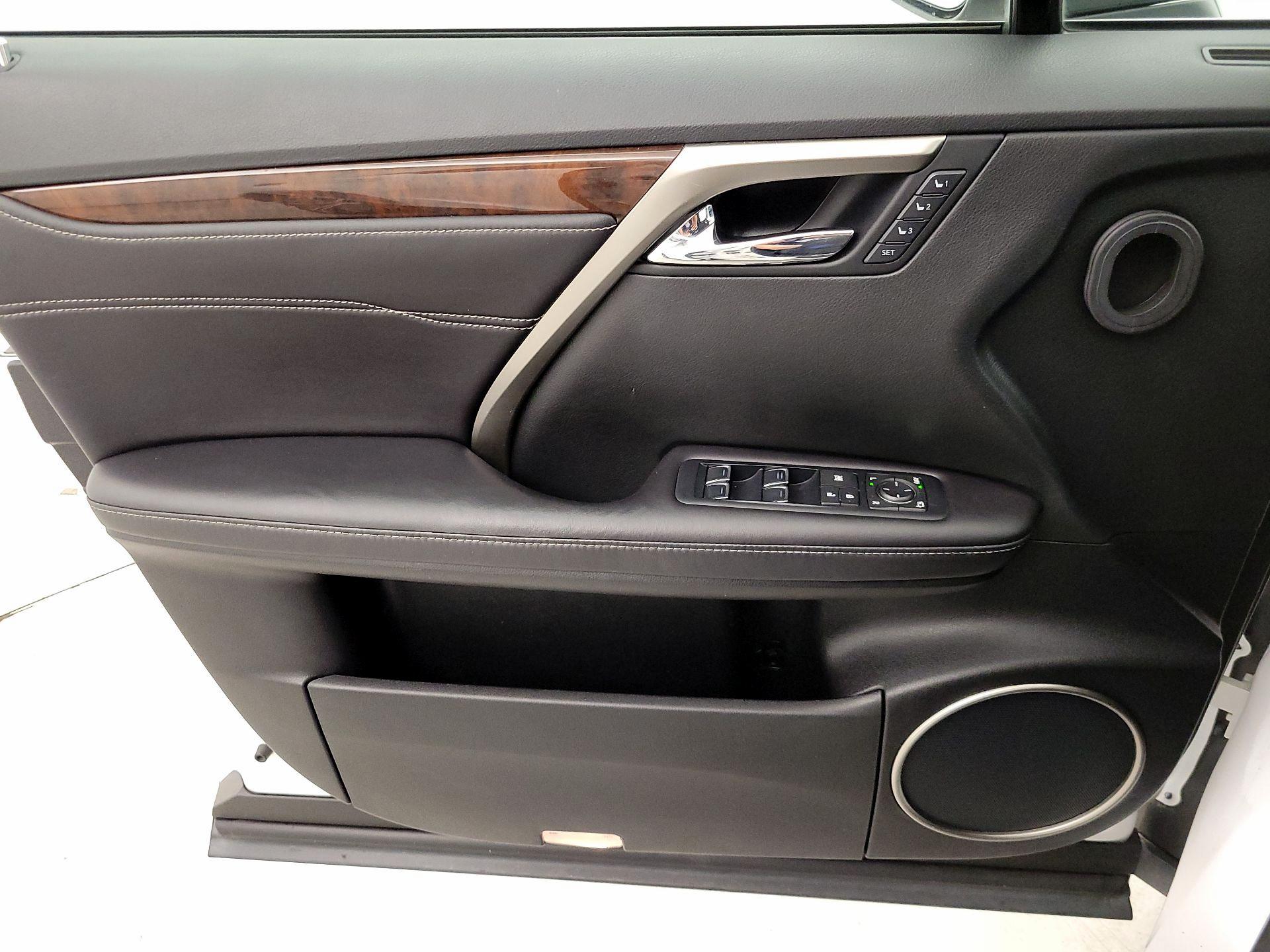 Thumbnail: 2016 Lexus RX - 12
