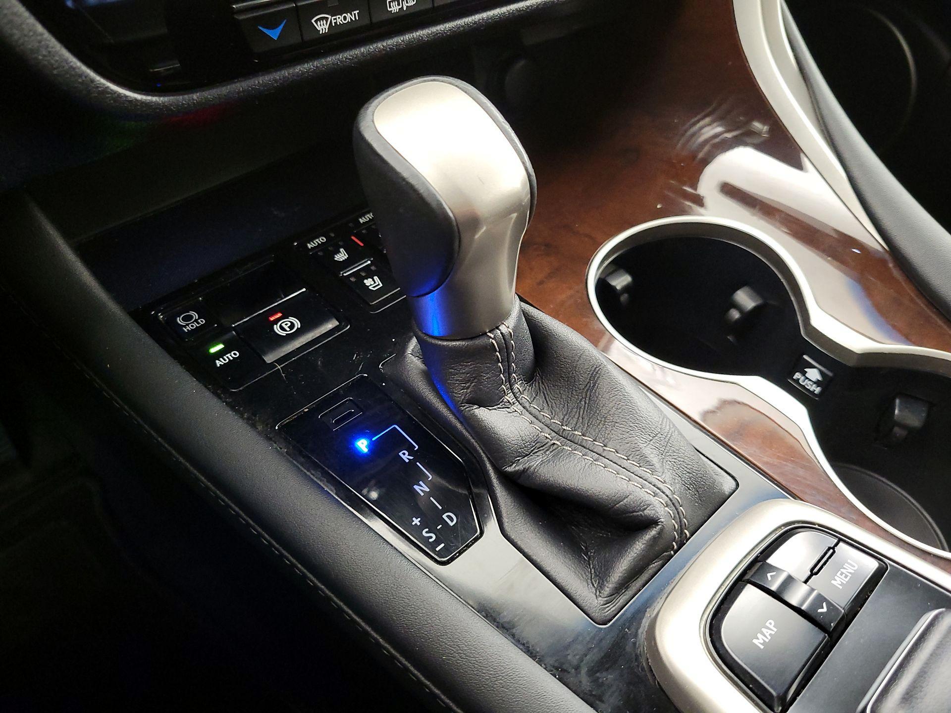 Thumbnail: 2016 Lexus RX - 18