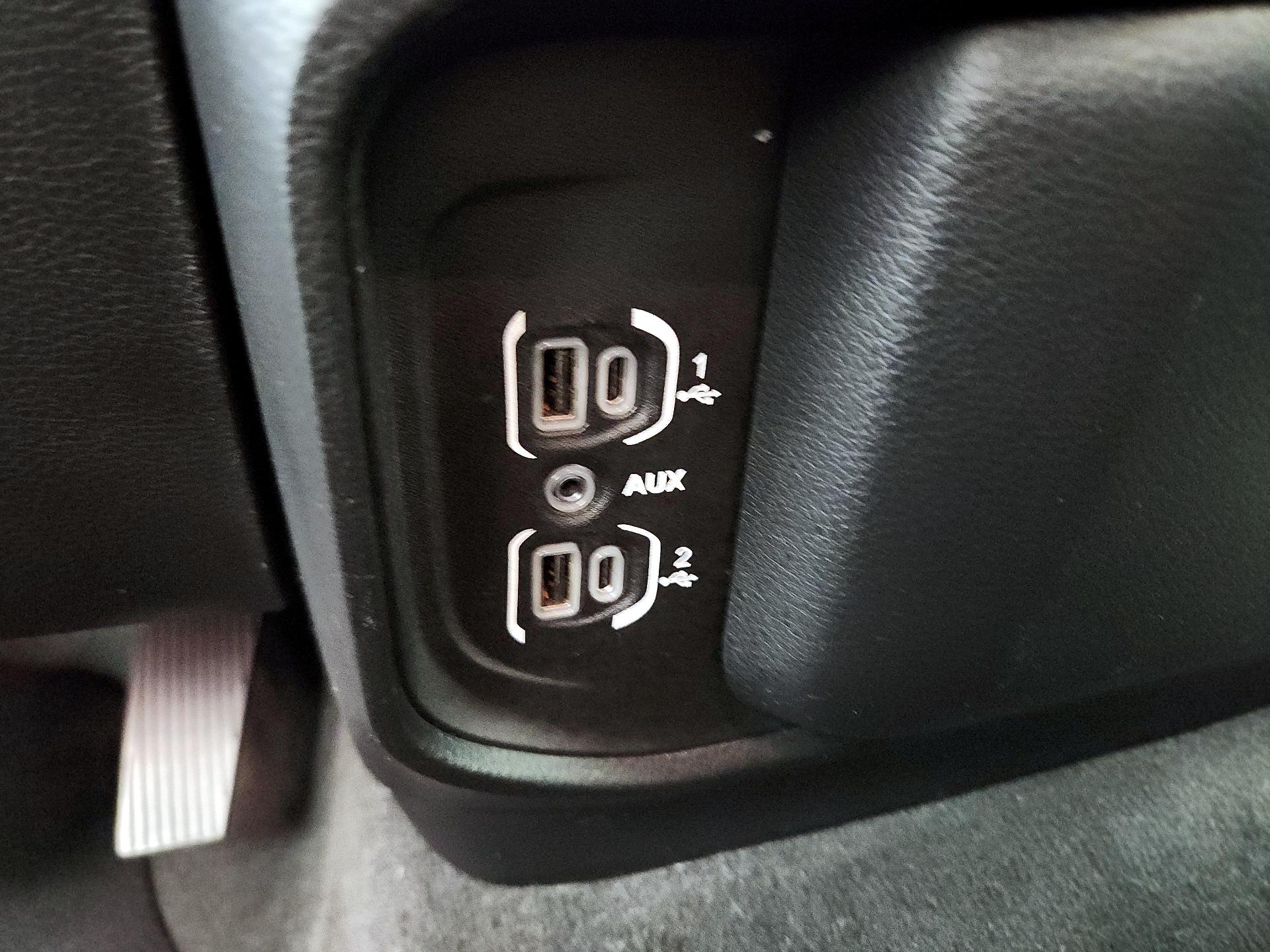 Thumbnail: 2020 RAM 1500 - 17