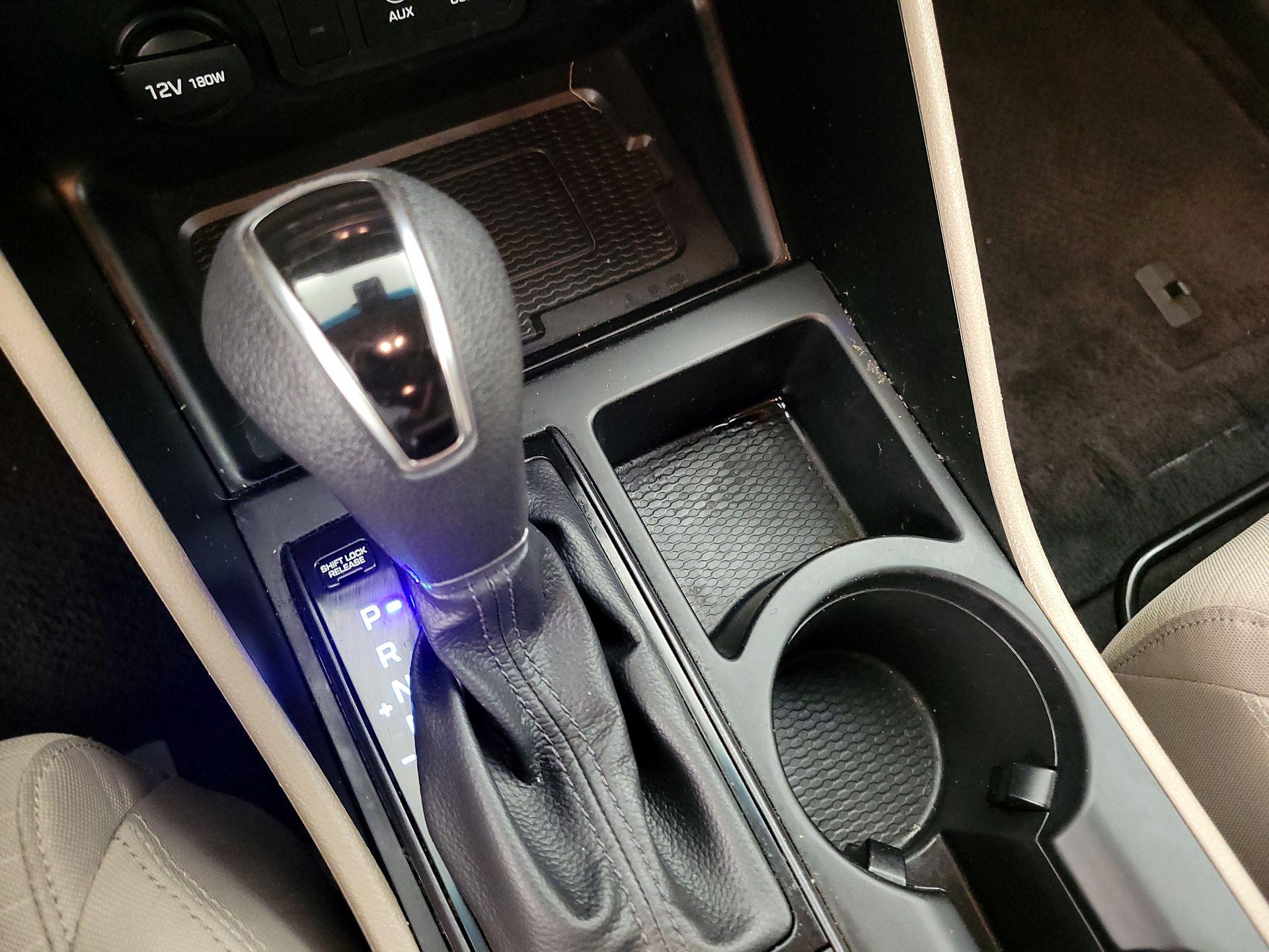 Thumbnail: 2019 Hyundai Tucson - 15