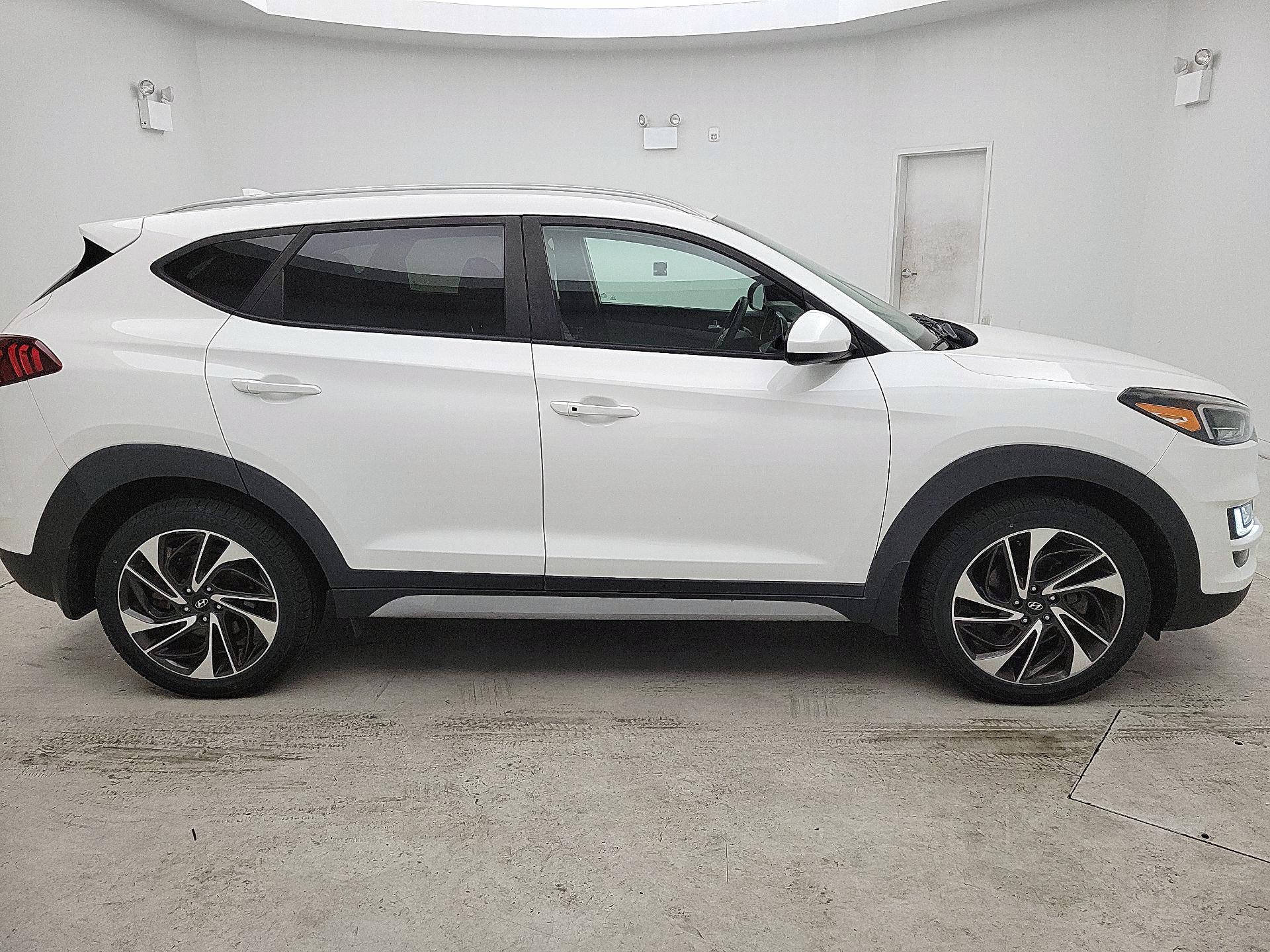 Thumbnail: 2019 Hyundai Tucson - 4