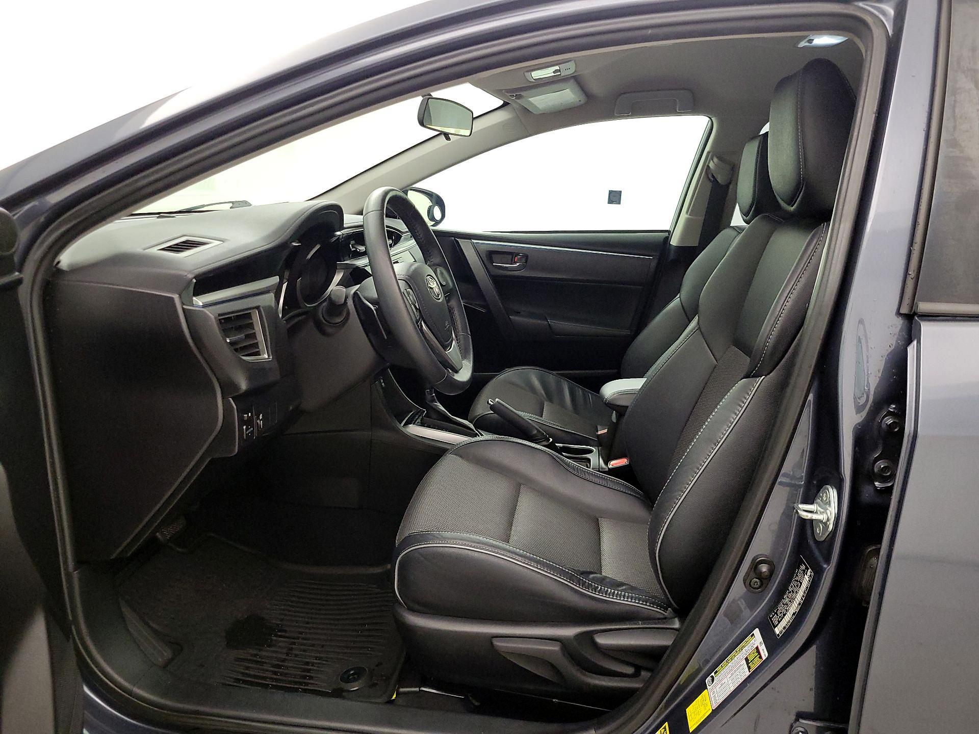 Thumbnail: 2015 Toyota Corolla - 11