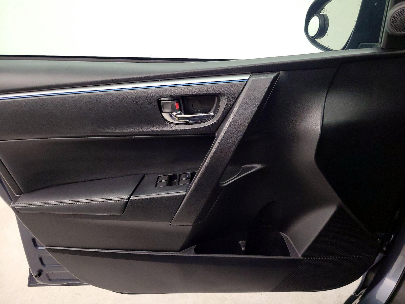 2015 Toyota Corolla S Plus - Photo 13