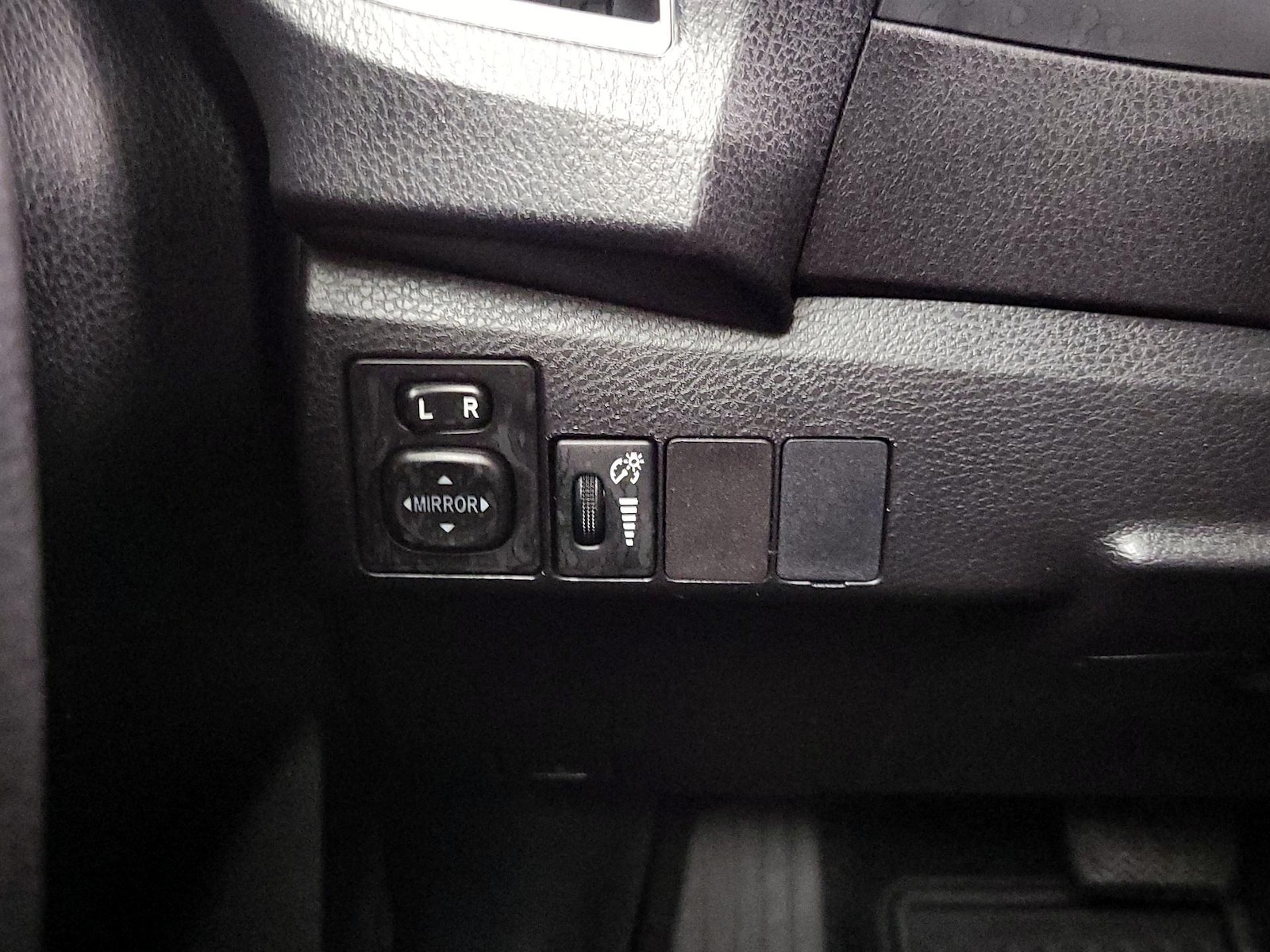 2015 Toyota Corolla S Plus - Photo 14