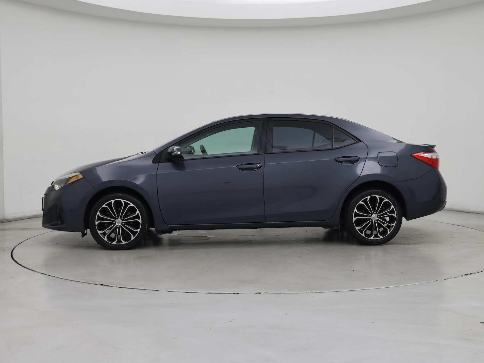 2015 Toyota Corolla S Plus - Photo 4