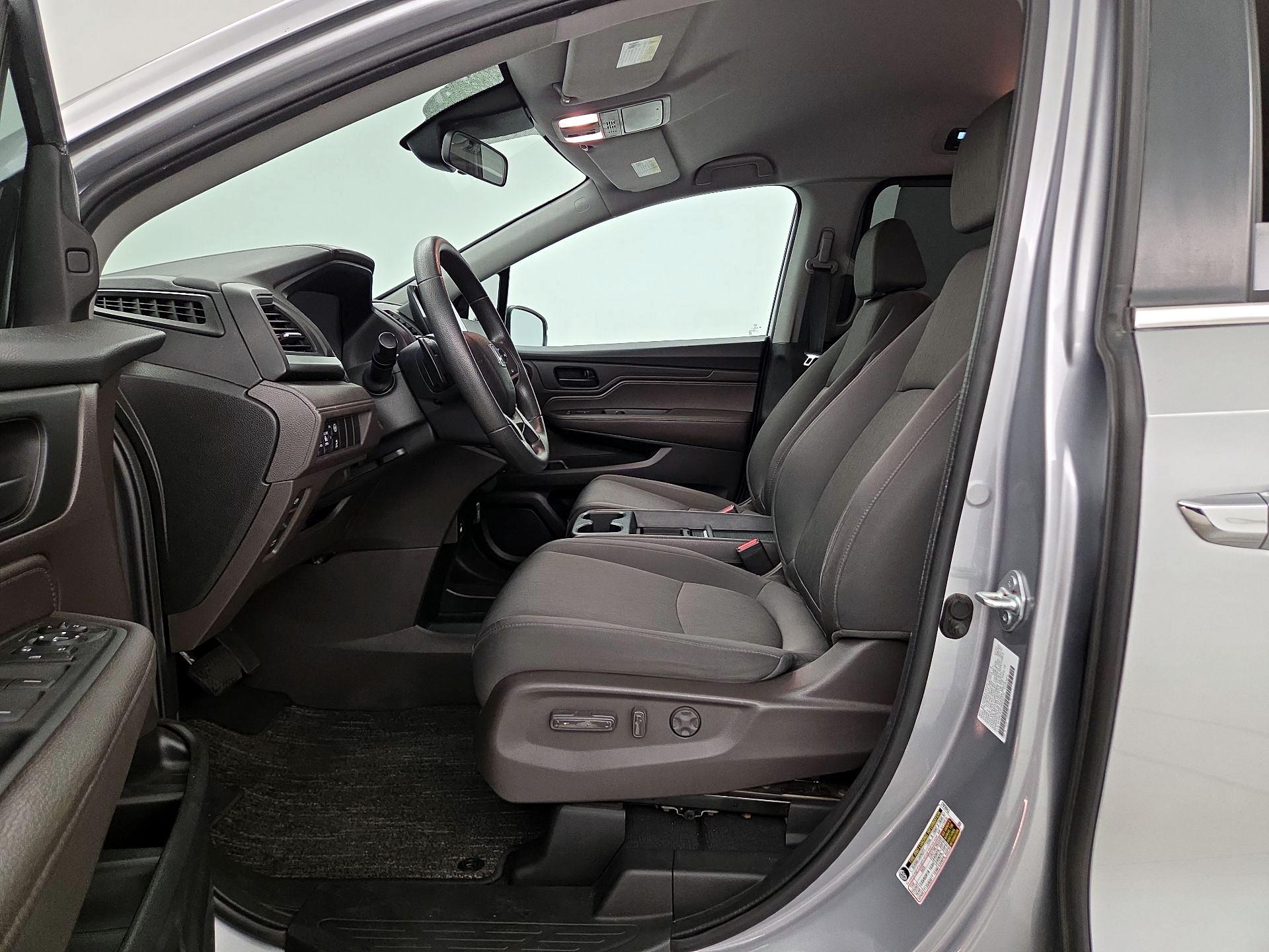 Thumbnail: 2022 Honda Odyssey - 11