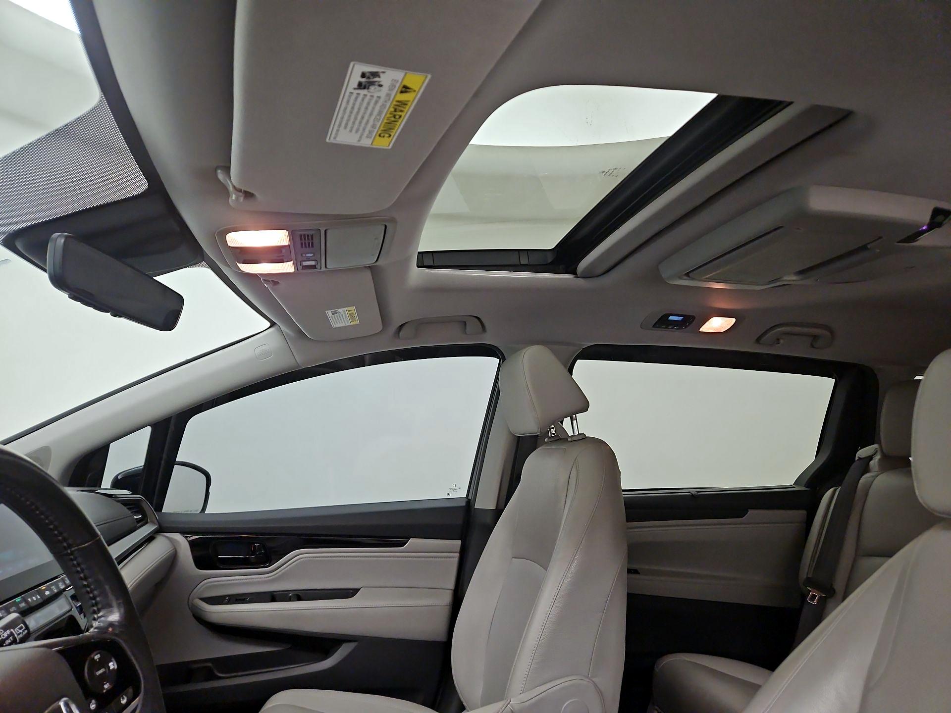 Thumbnail: 2018 Honda Odyssey - 19