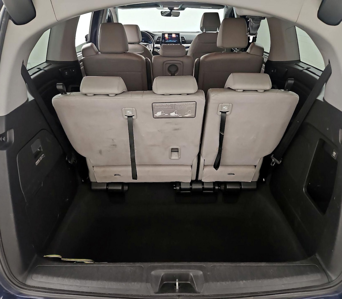 Trunk/Cargo (Seats Up)