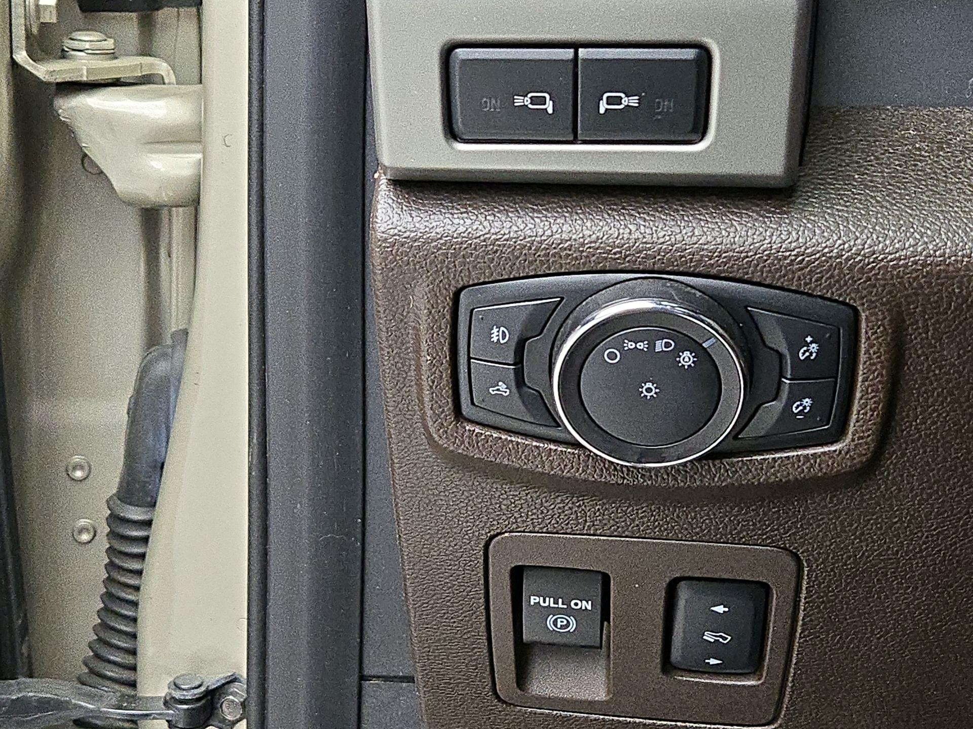 Thumbnail: 2018 Ford F-150 - 13
