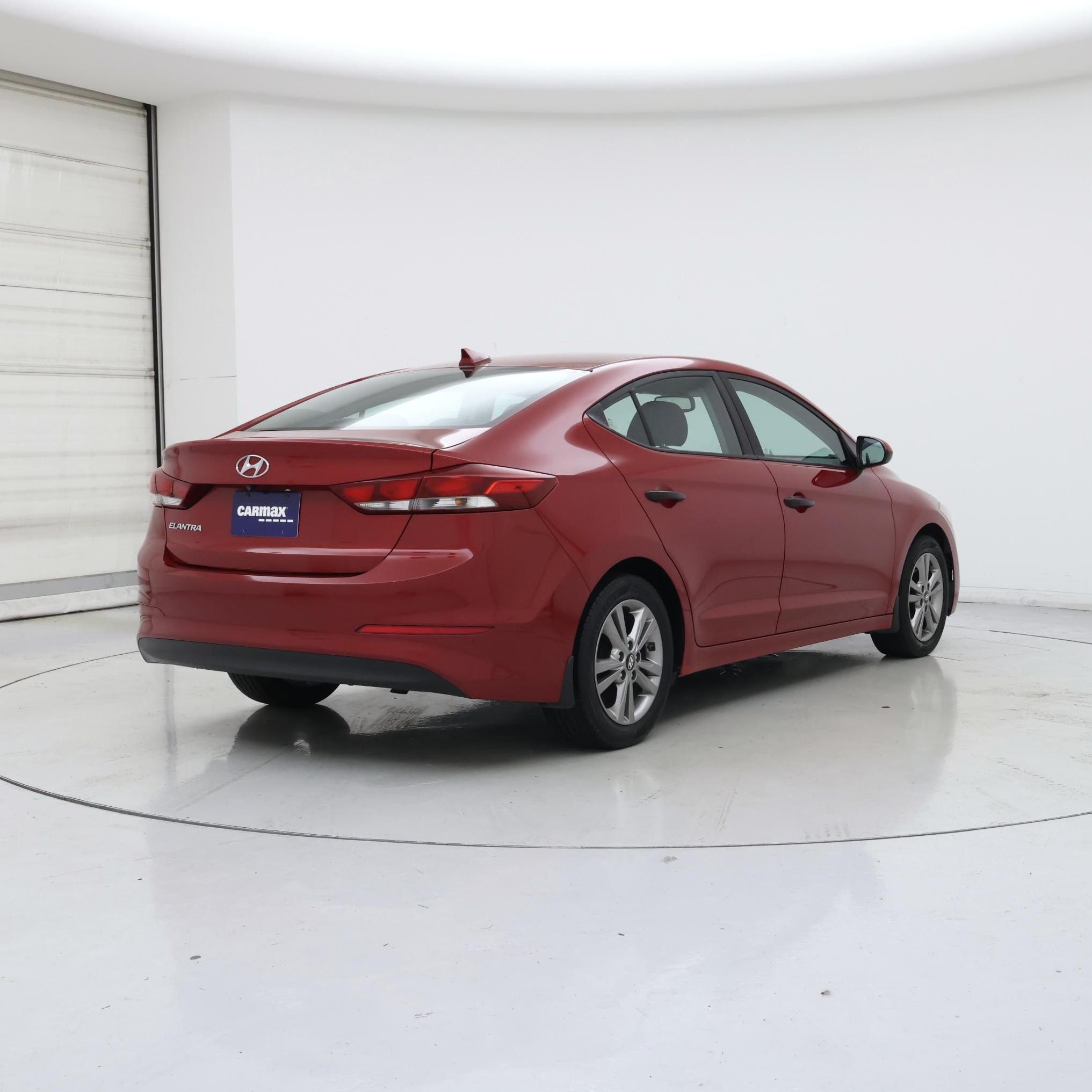 Thumbnail: 2017 Hyundai Elantra - 8