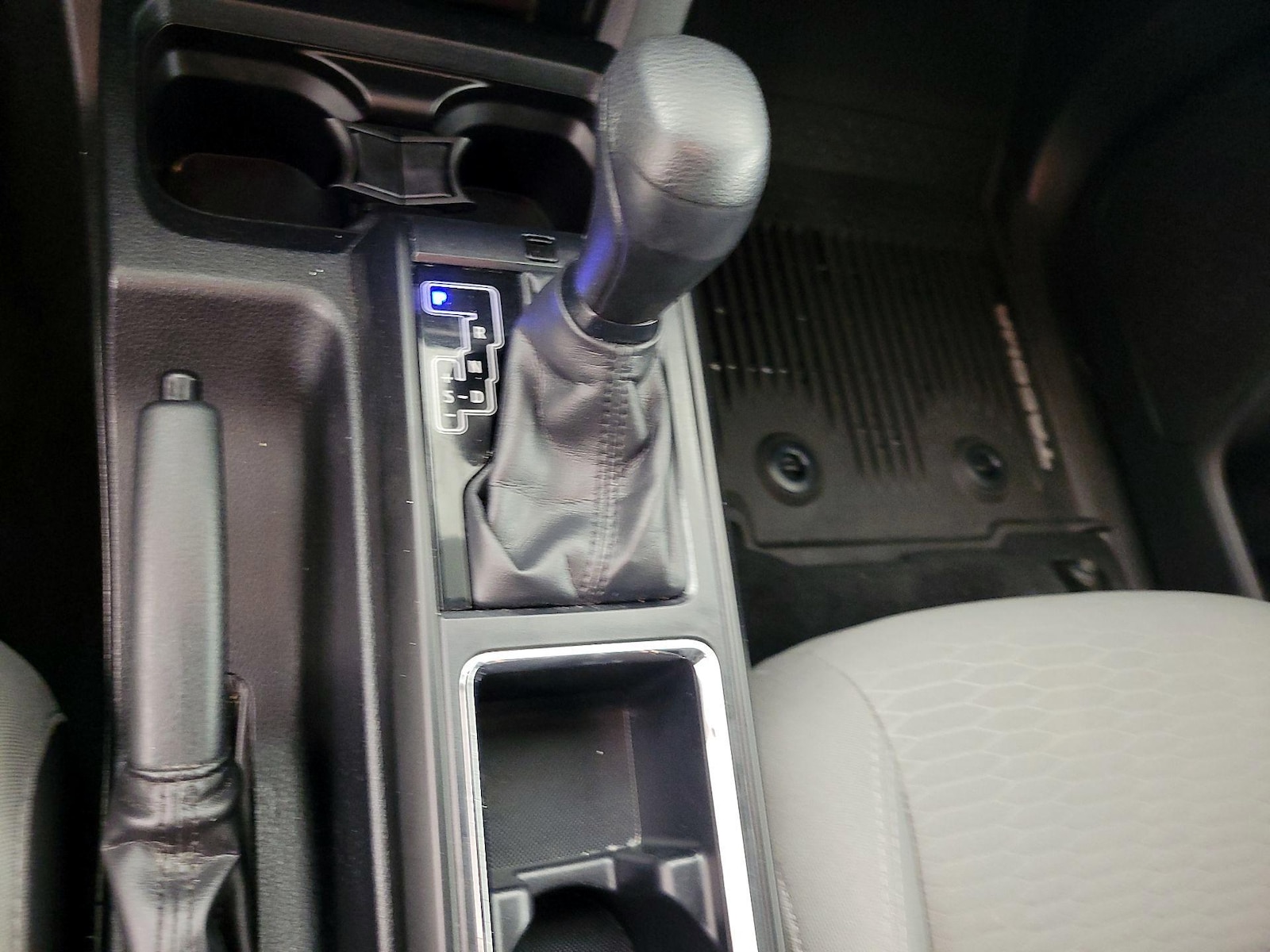 2019 Toyota Tacoma SR - Photo 18
